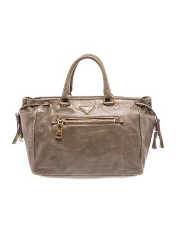 Vitello Daino Leather Top Handle Bag