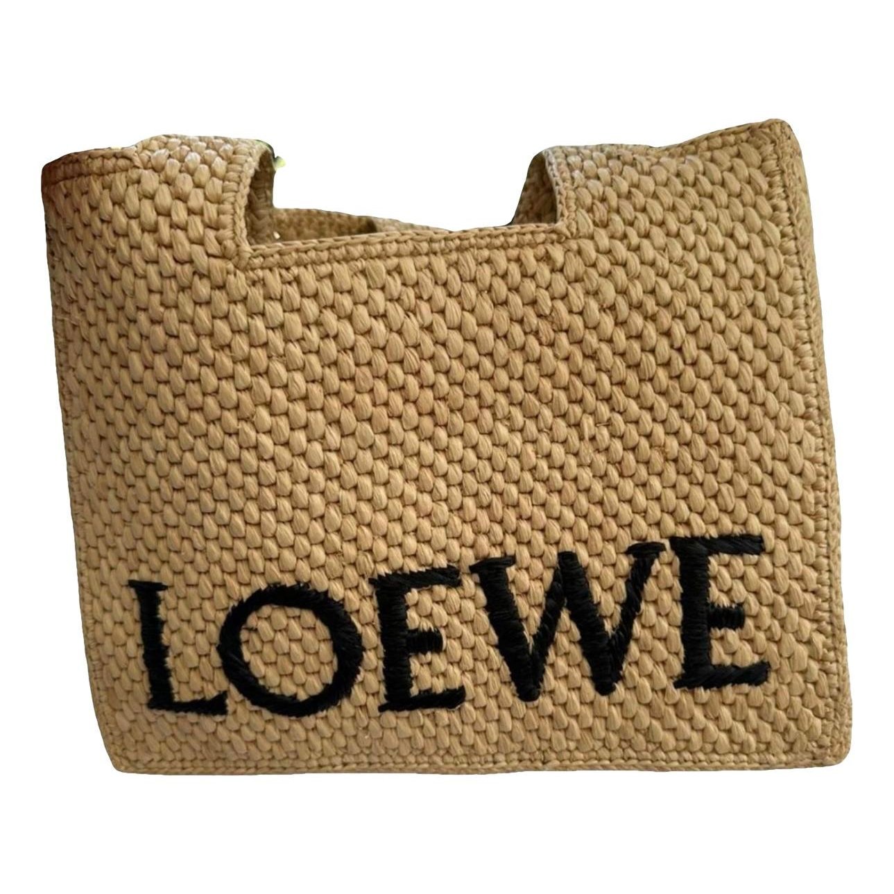 Font handbag