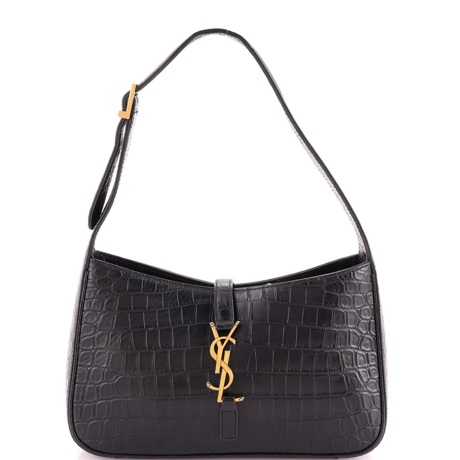 Le 5 à 7 leather handbag