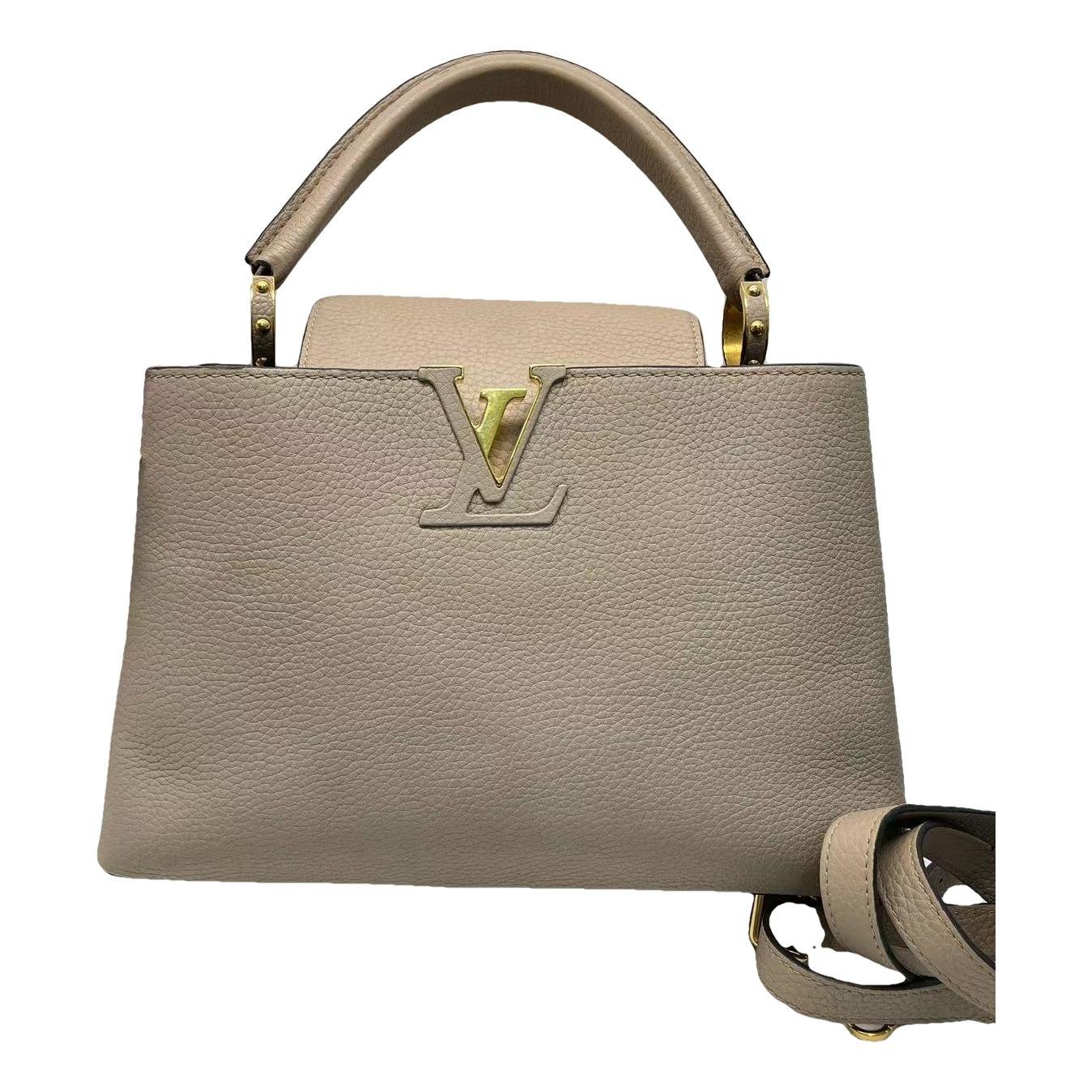 Capucines leather handbag