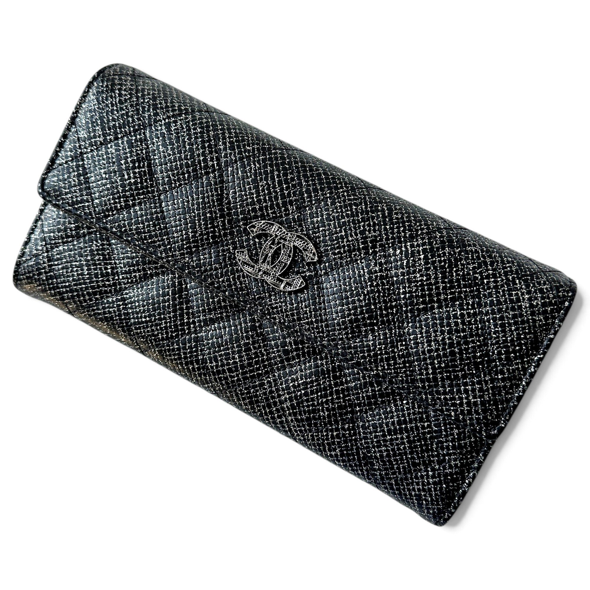 Leather clutch bag