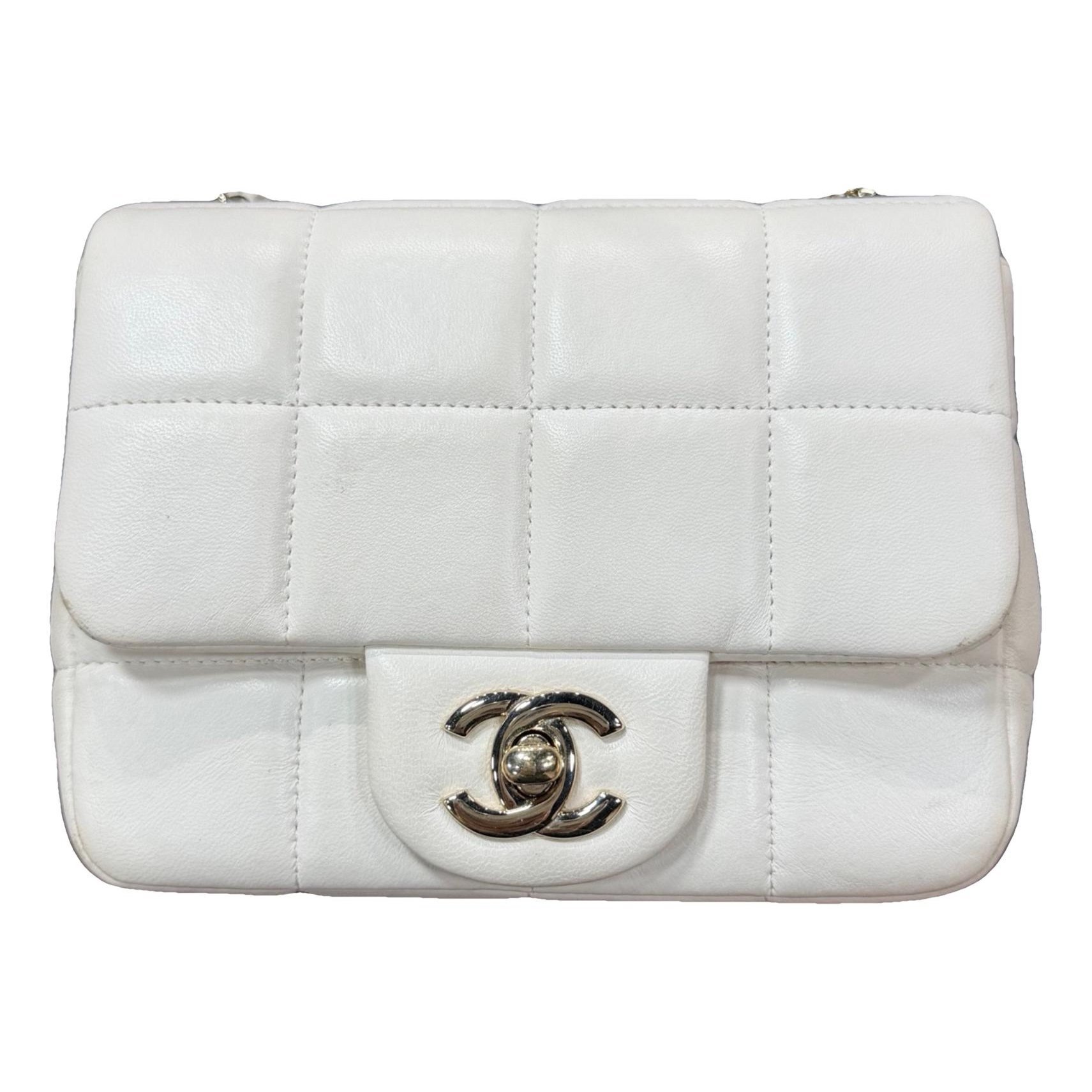 Timeless/Classique leather crossbody bag