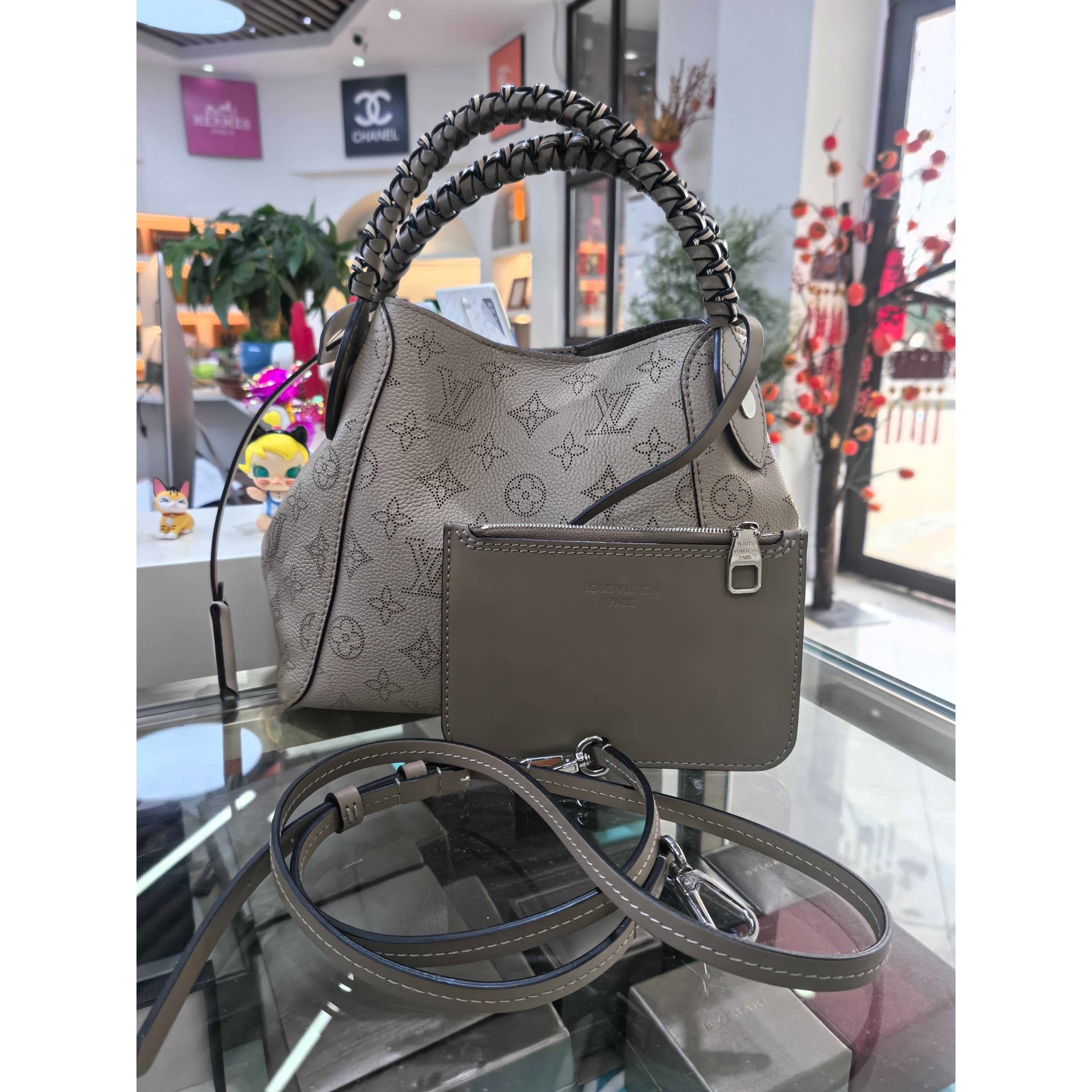 Louis Vuitton Beaubourg Hobo leather handbag