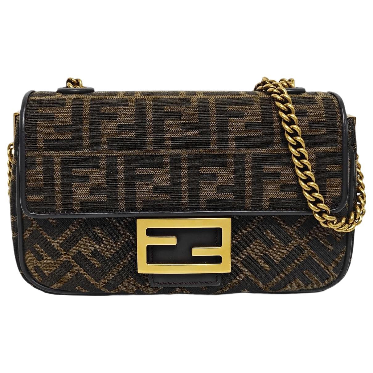 Baguette cloth handbag