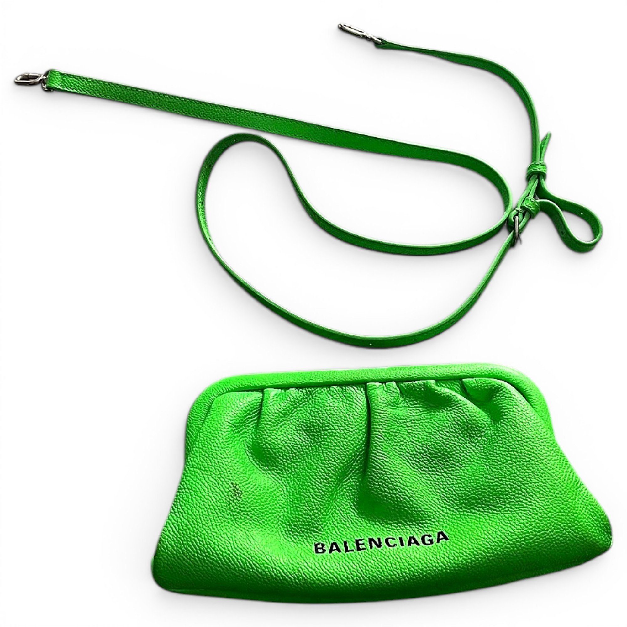 Downtown Chain leather handbag