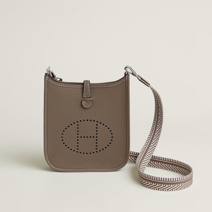 Evelyne 16 Amazone 백