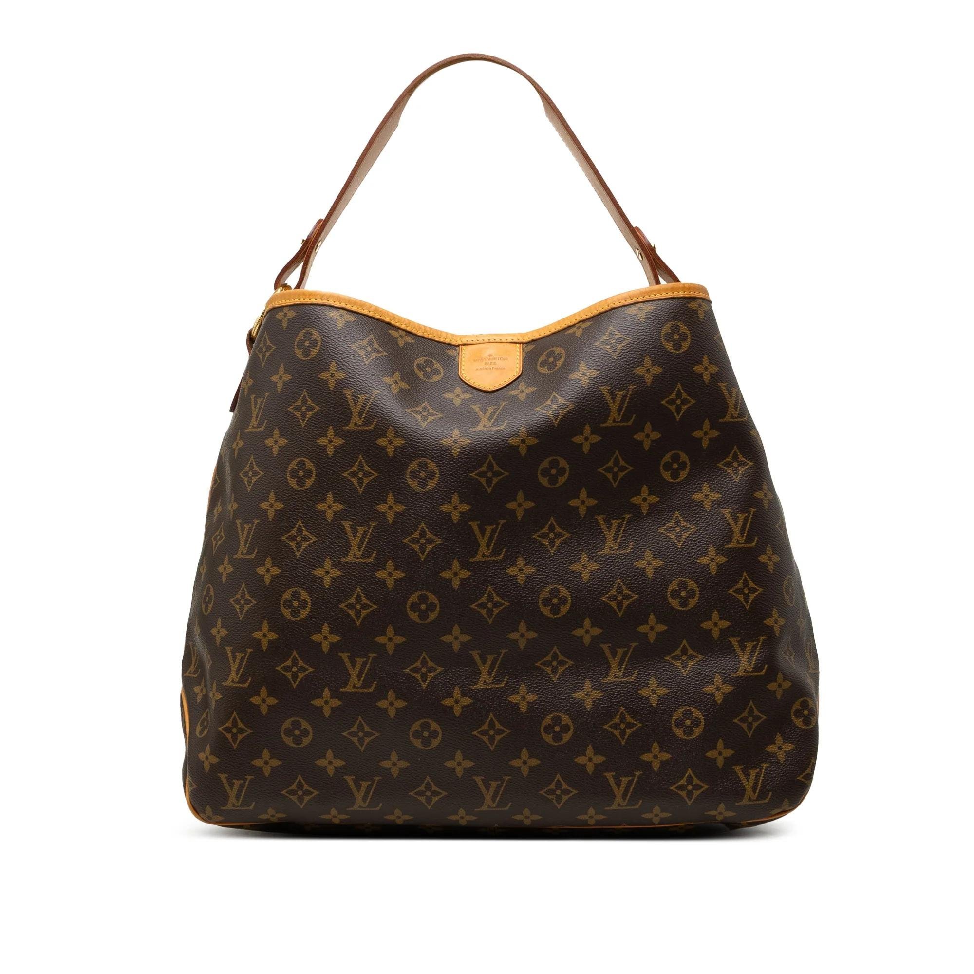 Delightful leather handbag