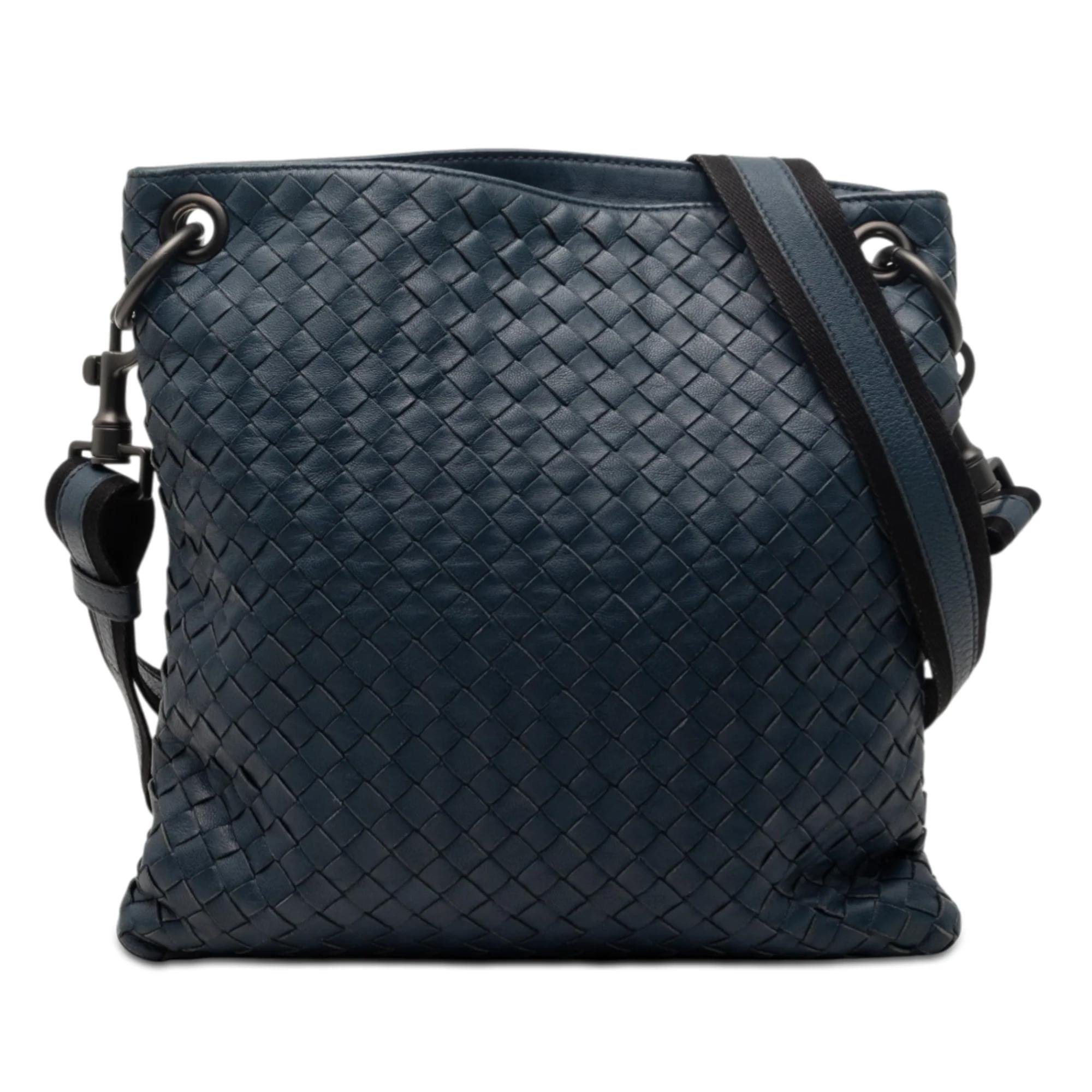 Veneta leather crossbody bag