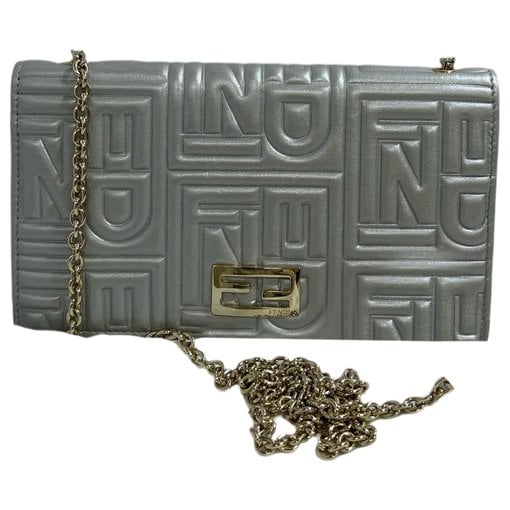 Baguette Chain Midi leather handbag