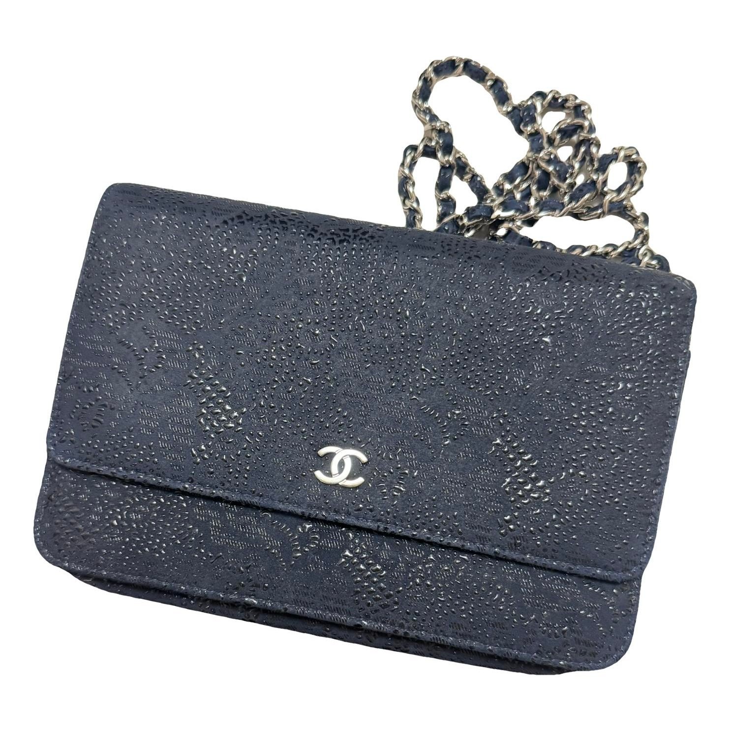 Wallet On Chain Timeless/Classique leather crossbody bag