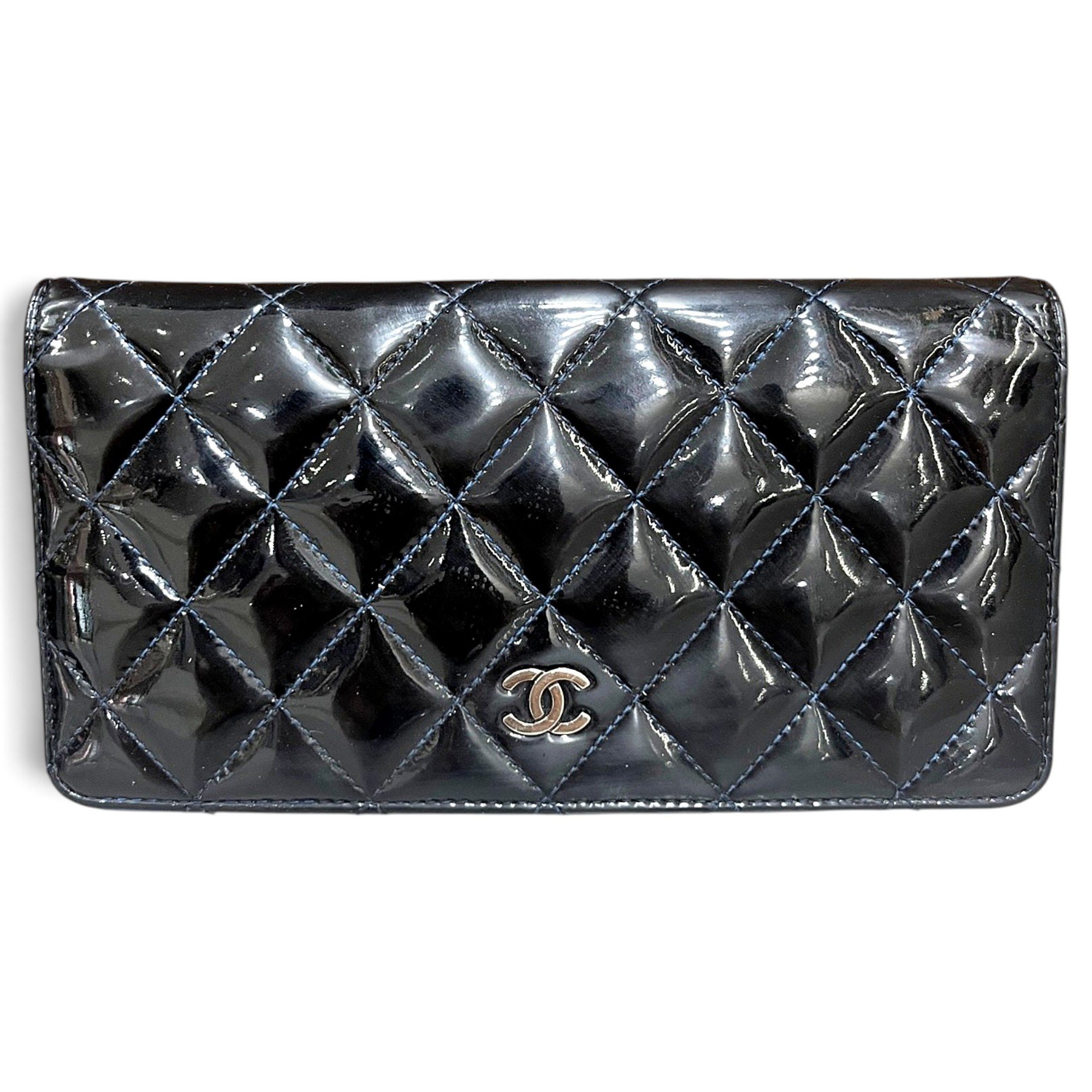 Patent leather handbag