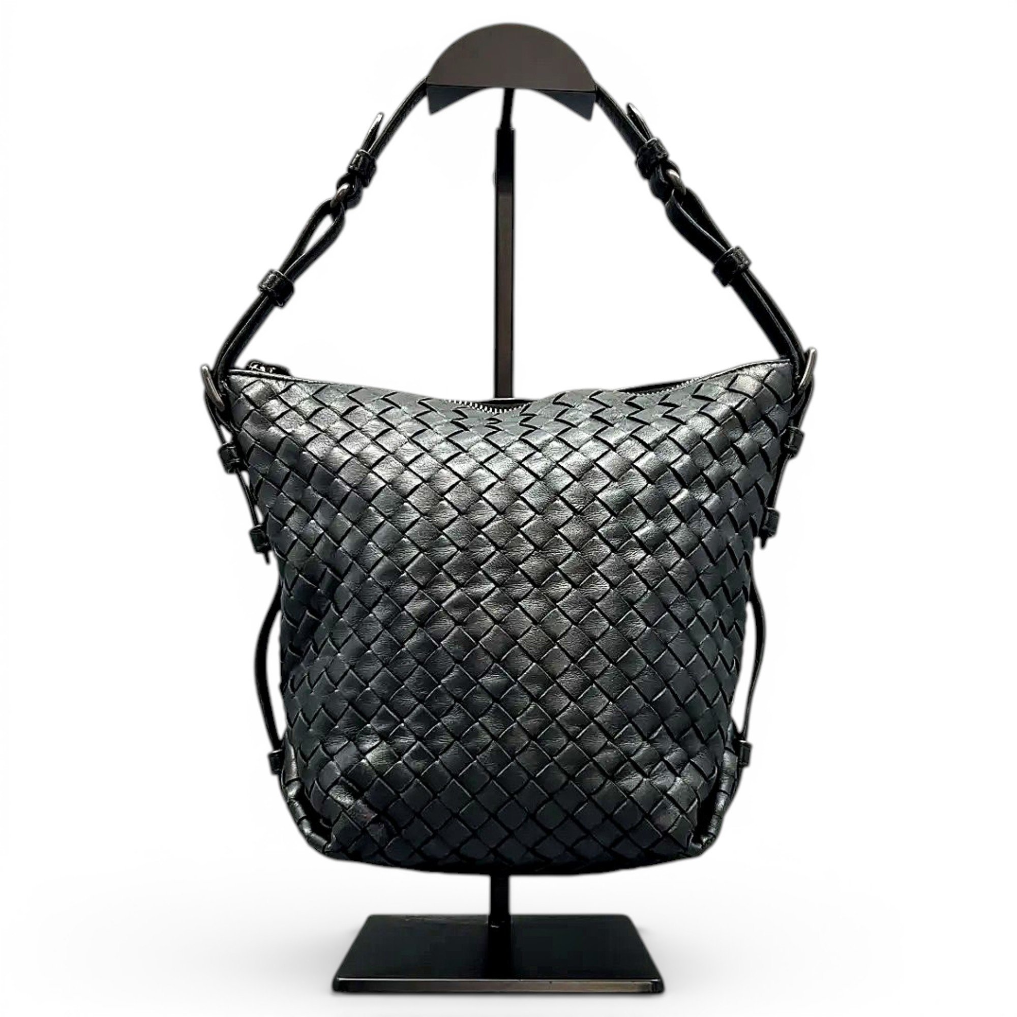 Leather crossbody bag