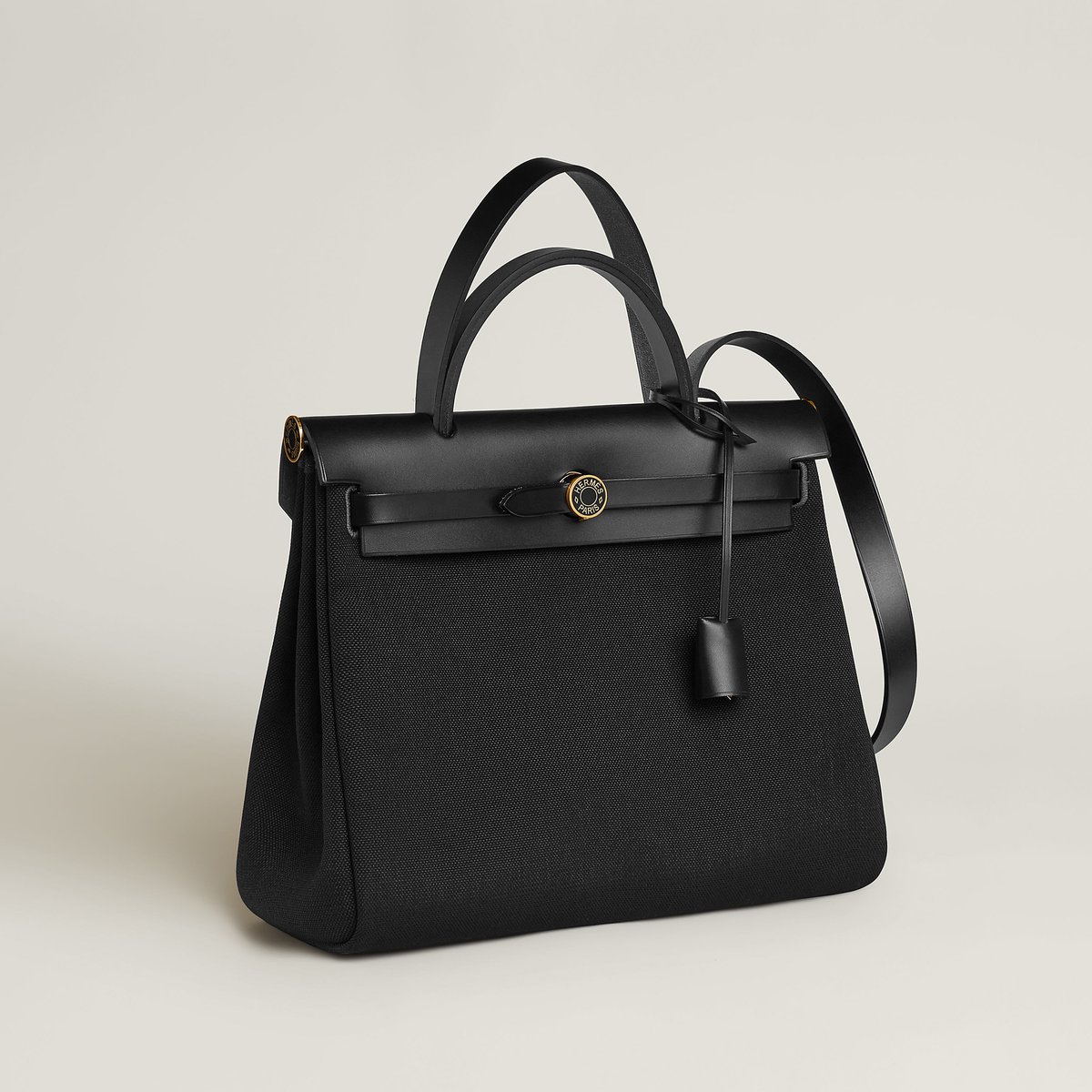 黒 バッグ 《エールバッグ・ジップ》 31 ルトゥルネ ラッカー