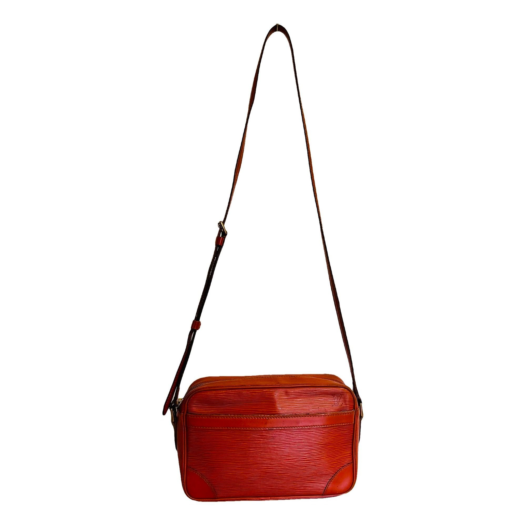 Leather crossbody bag