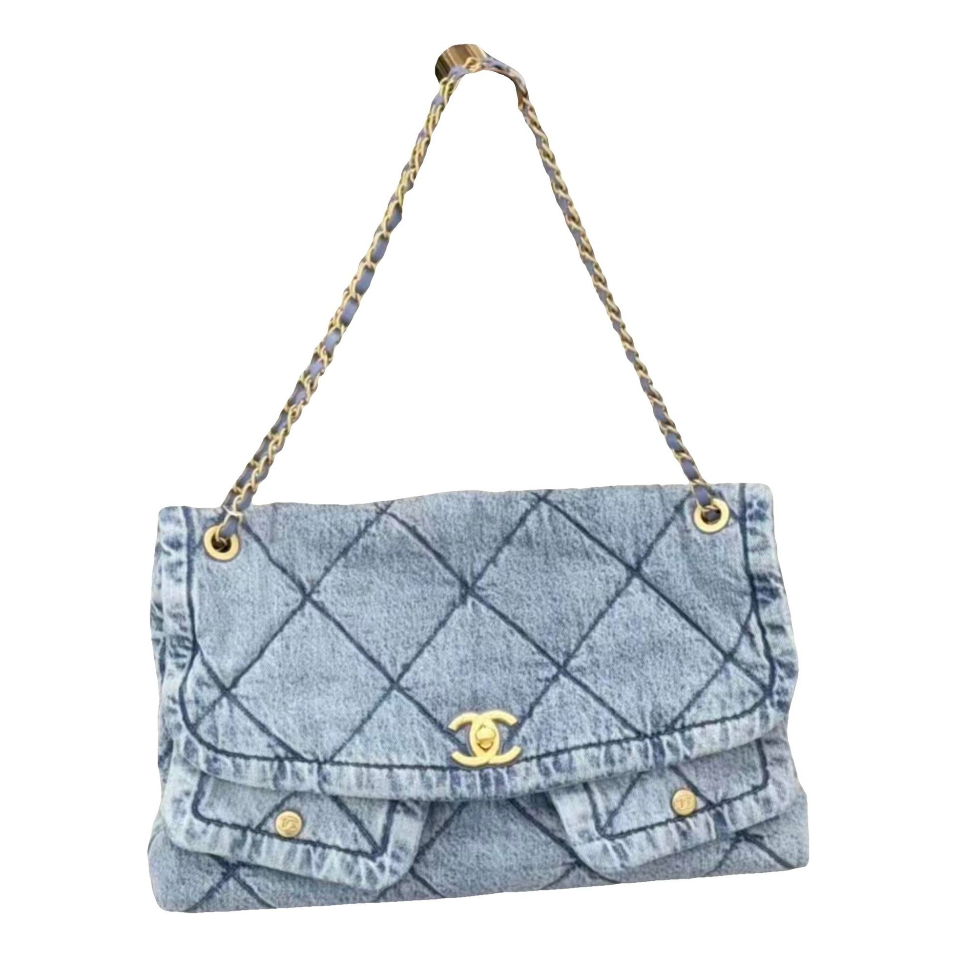 Chanel 19 cloth handbag