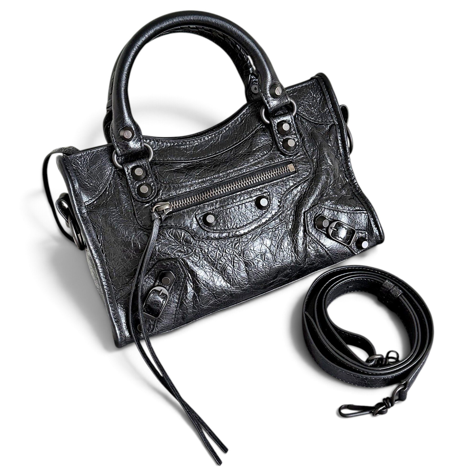 City leather handbag