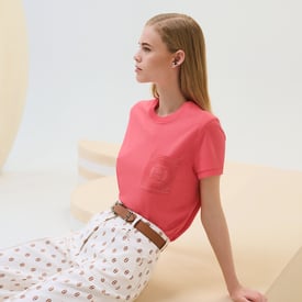 Embroidered pocket t-shirt