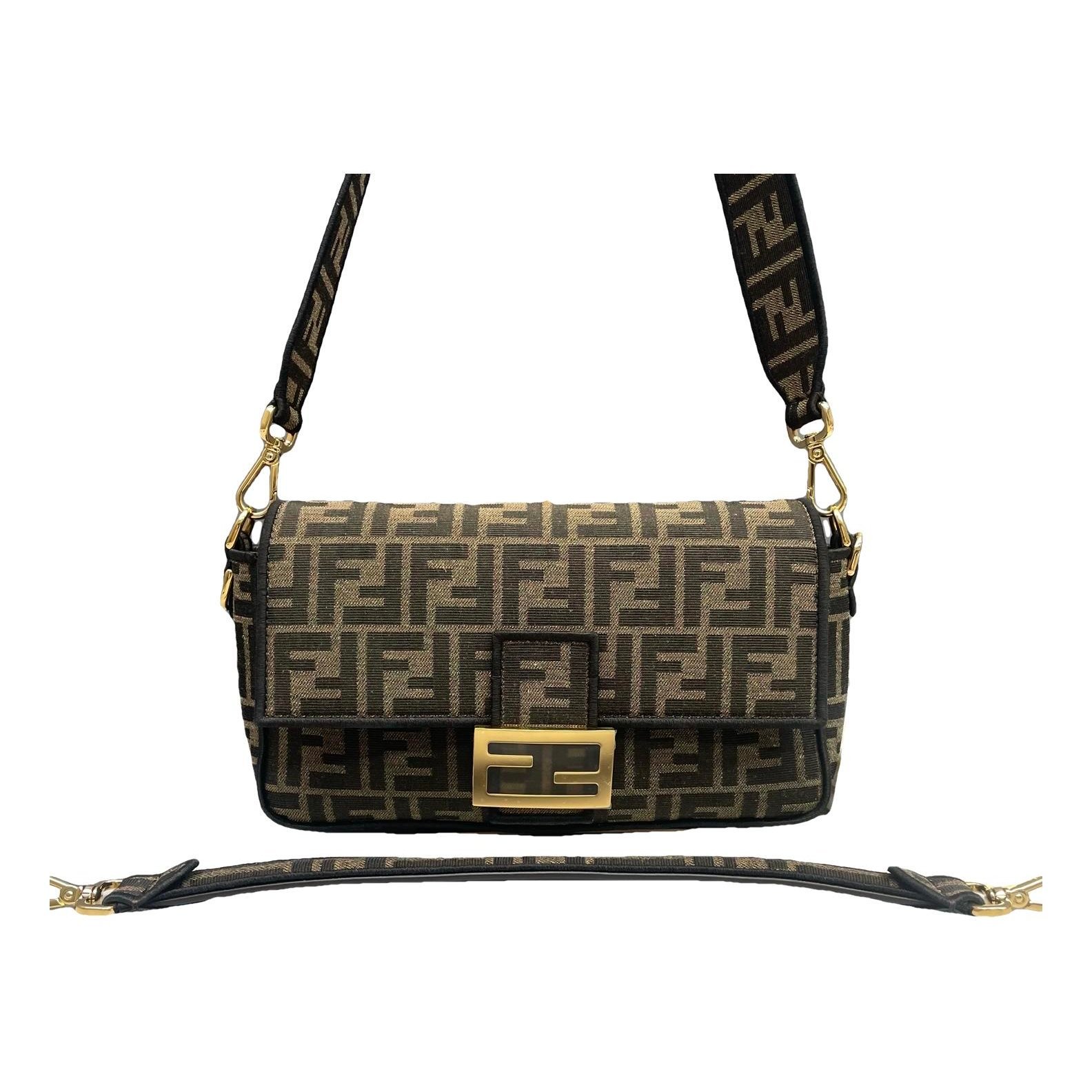 Baguette cloth handbag