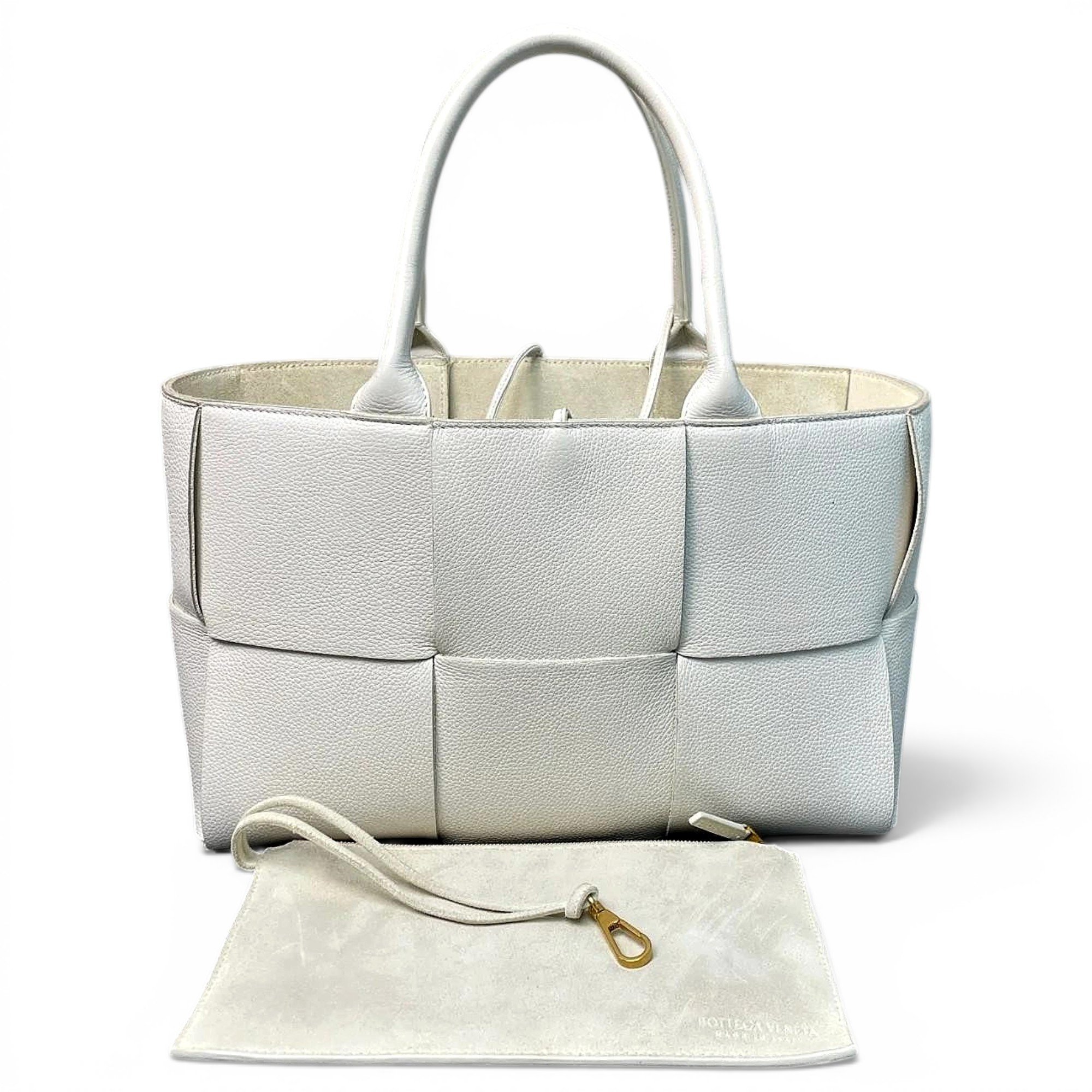 Leather tote