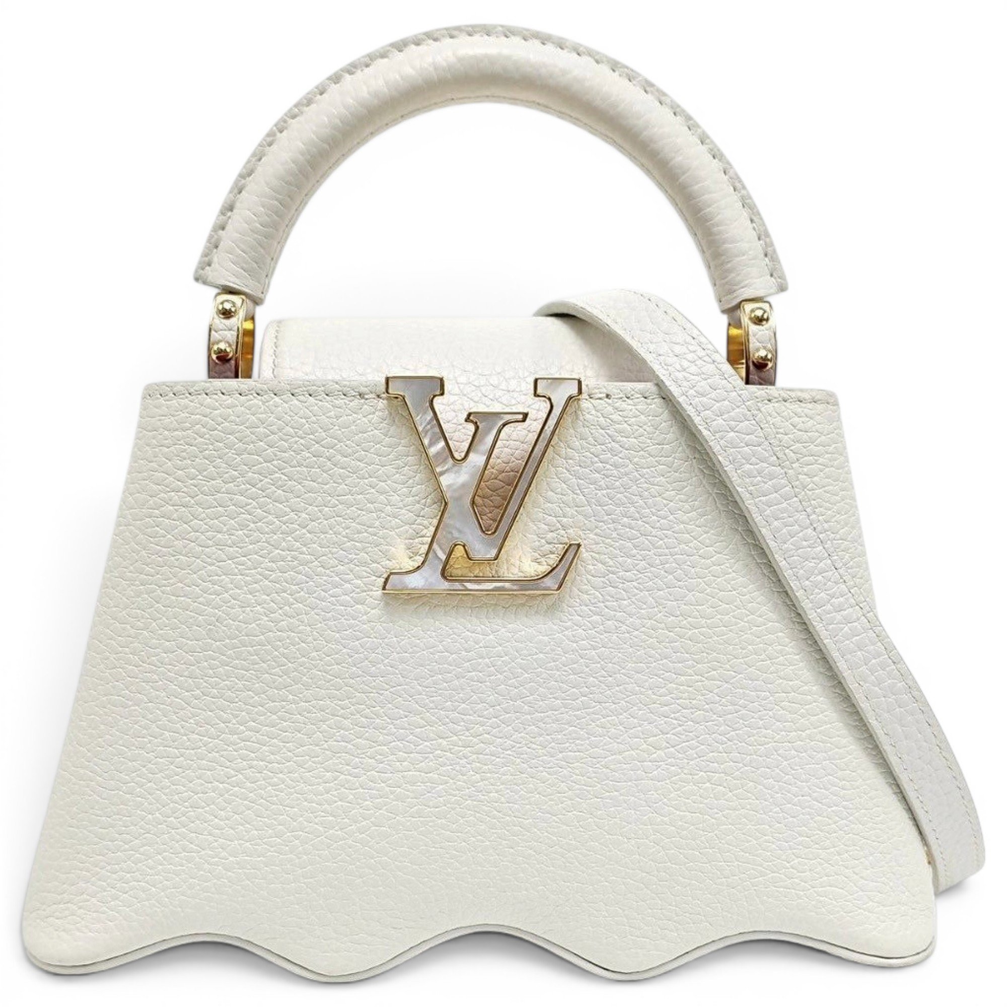 Capucines leather handbag