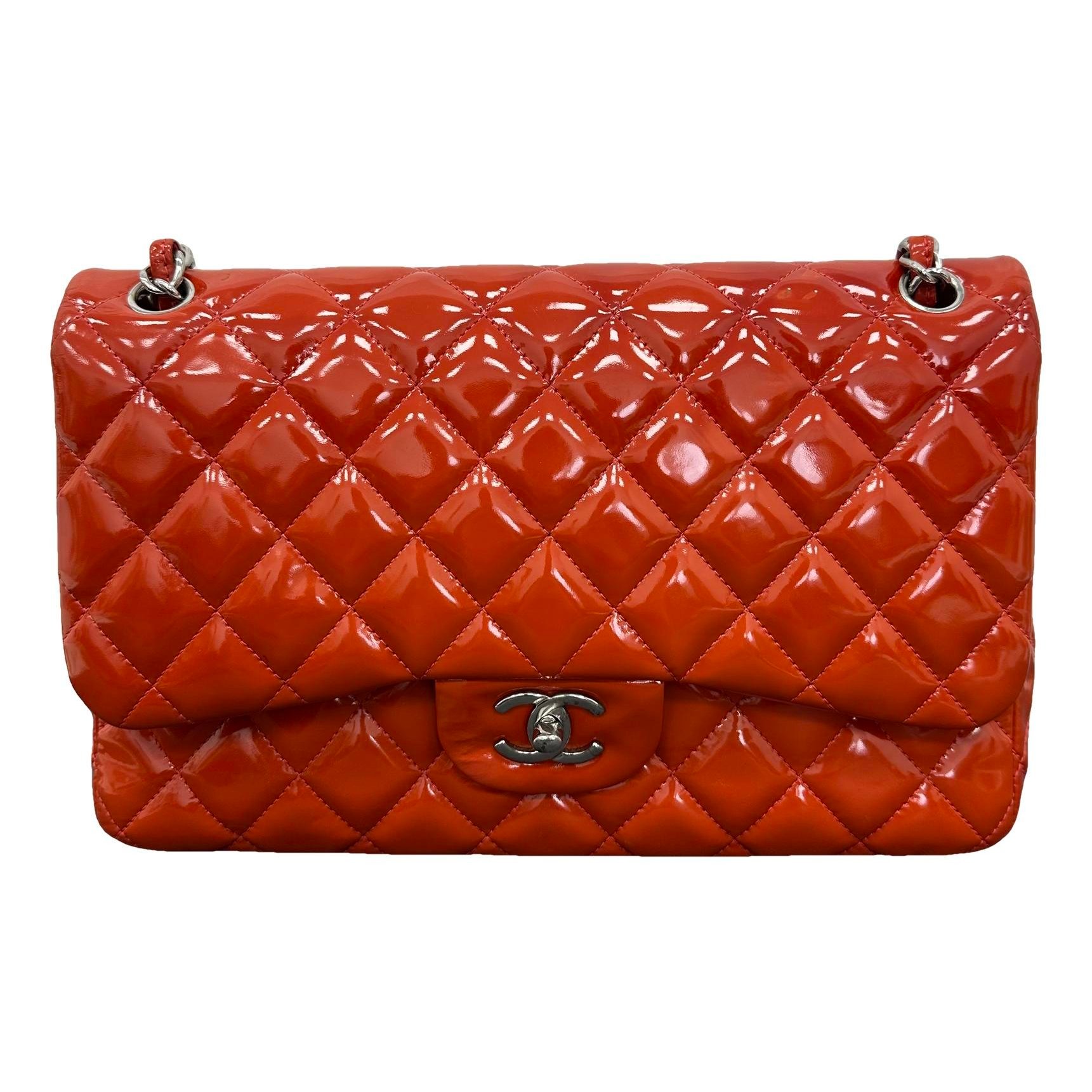 Timeless/Classique patent leather handbag