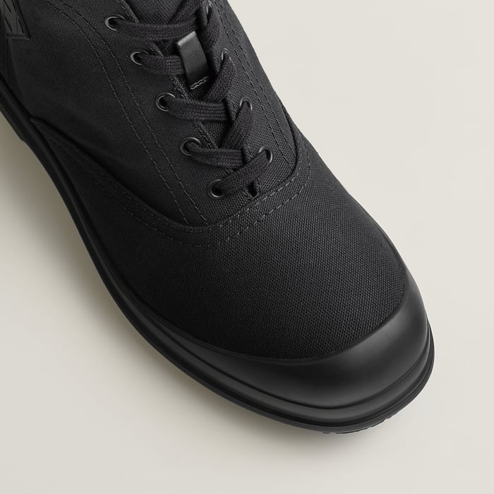 Noir Kooler Ankle Boot