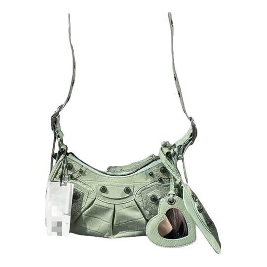 B leather handbag