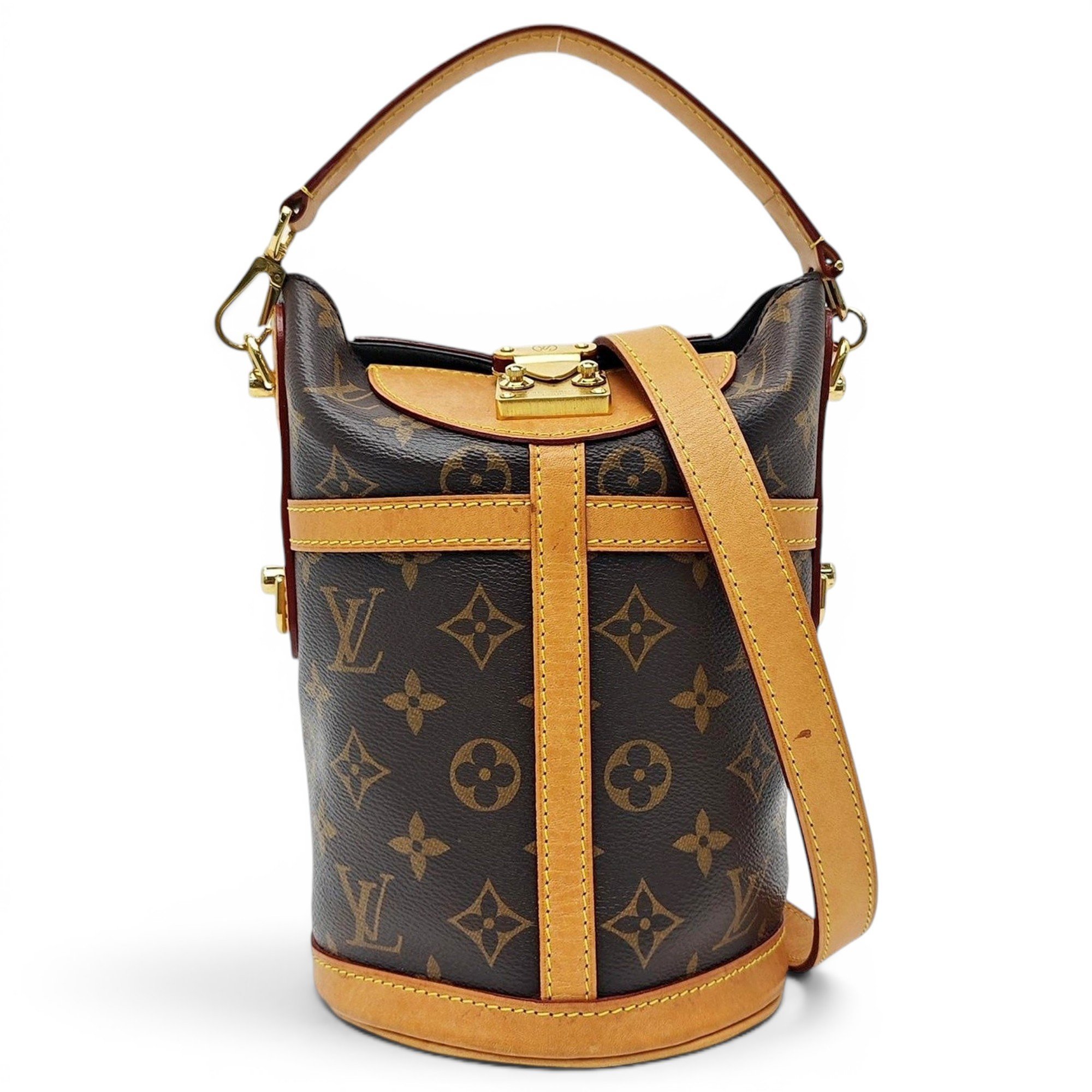 Duffle leather handbag