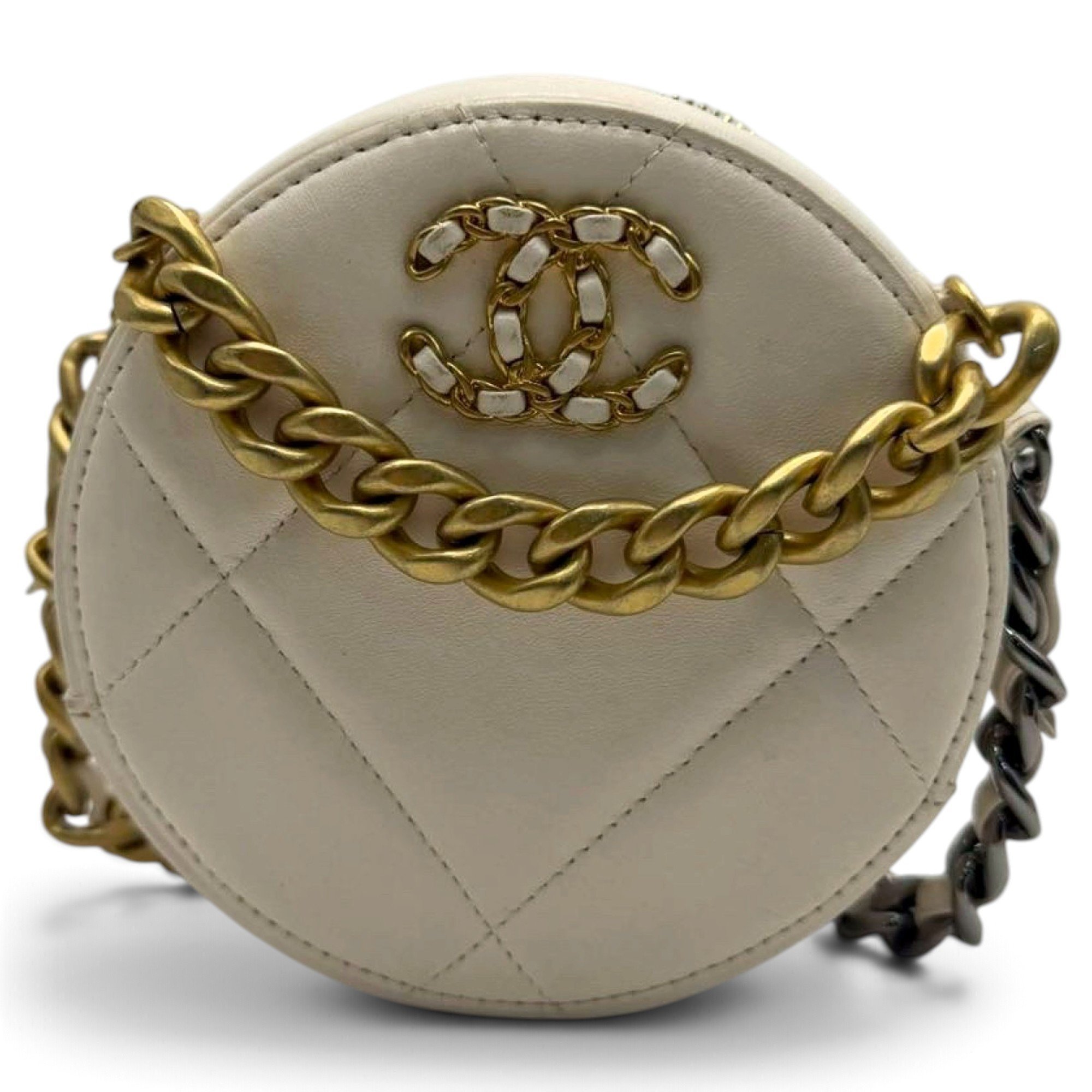 Chanel 19 leather handbag