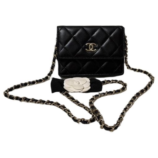 Wallet On Chain Timeless/Classique leather crossbody bag