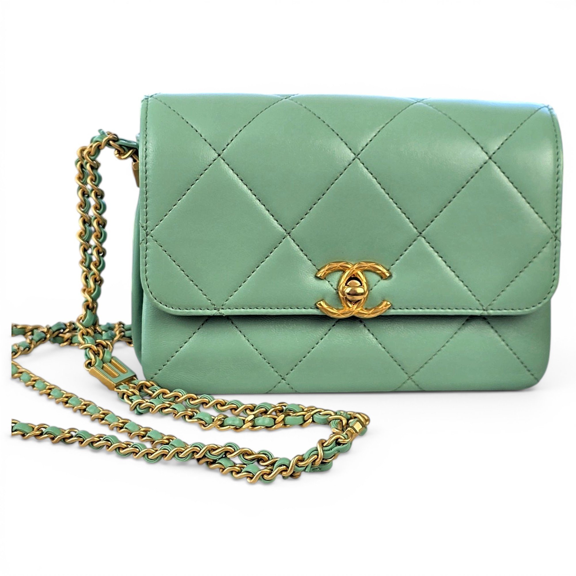 Trendy CC Flap leather crossbody bag