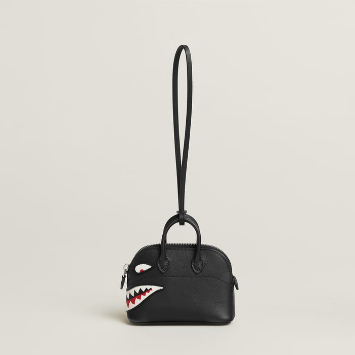 Noir Bolide Shark Charm