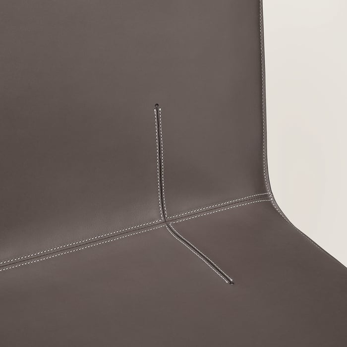 Étain Sellier Chair