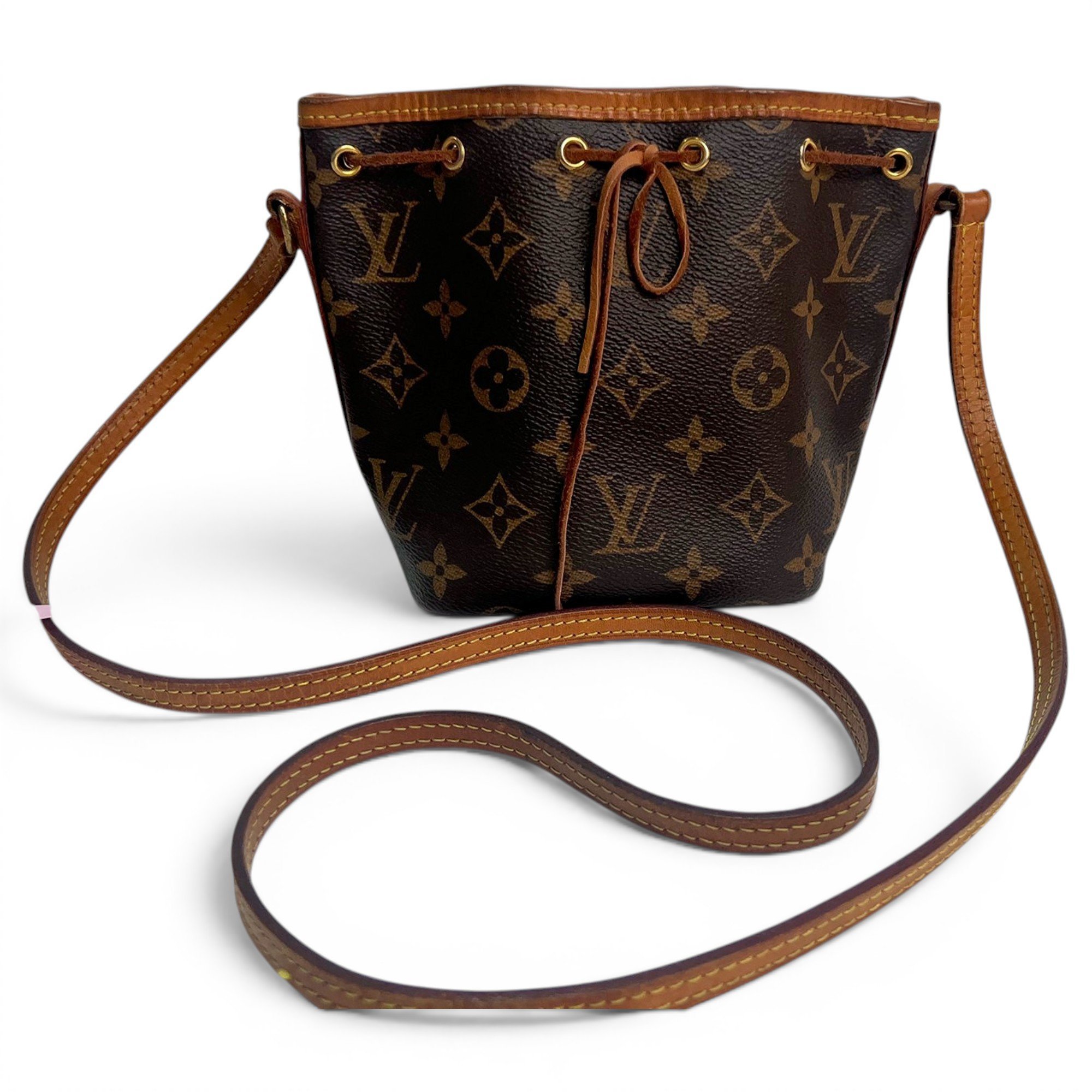 Nano Noé leather handbag