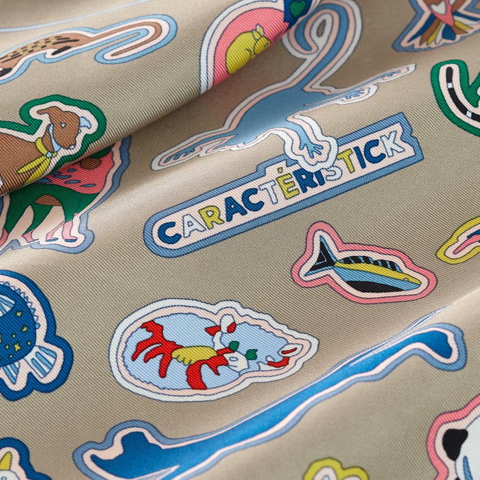 Caracteristick Detail 45方巾