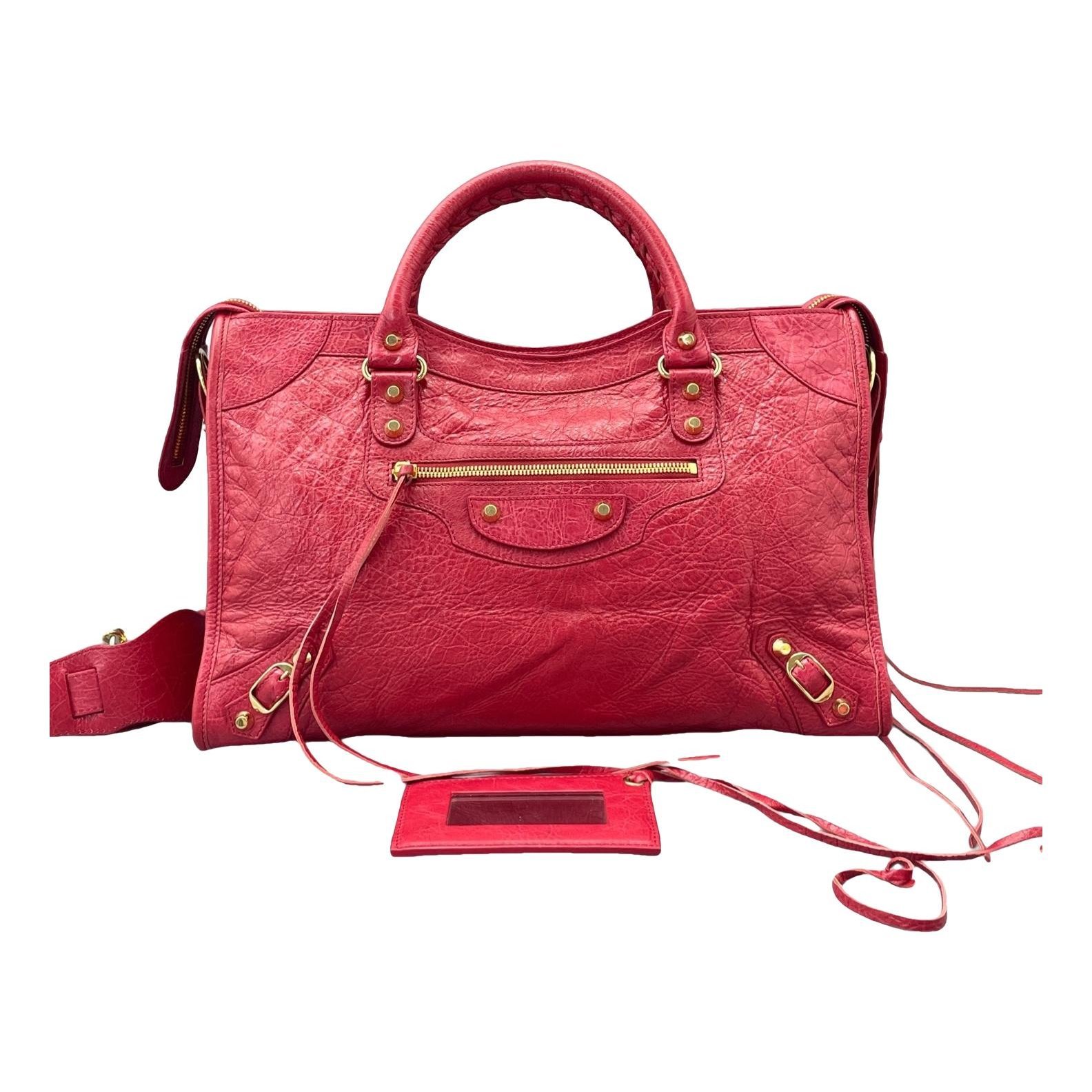City leather crossbody bag