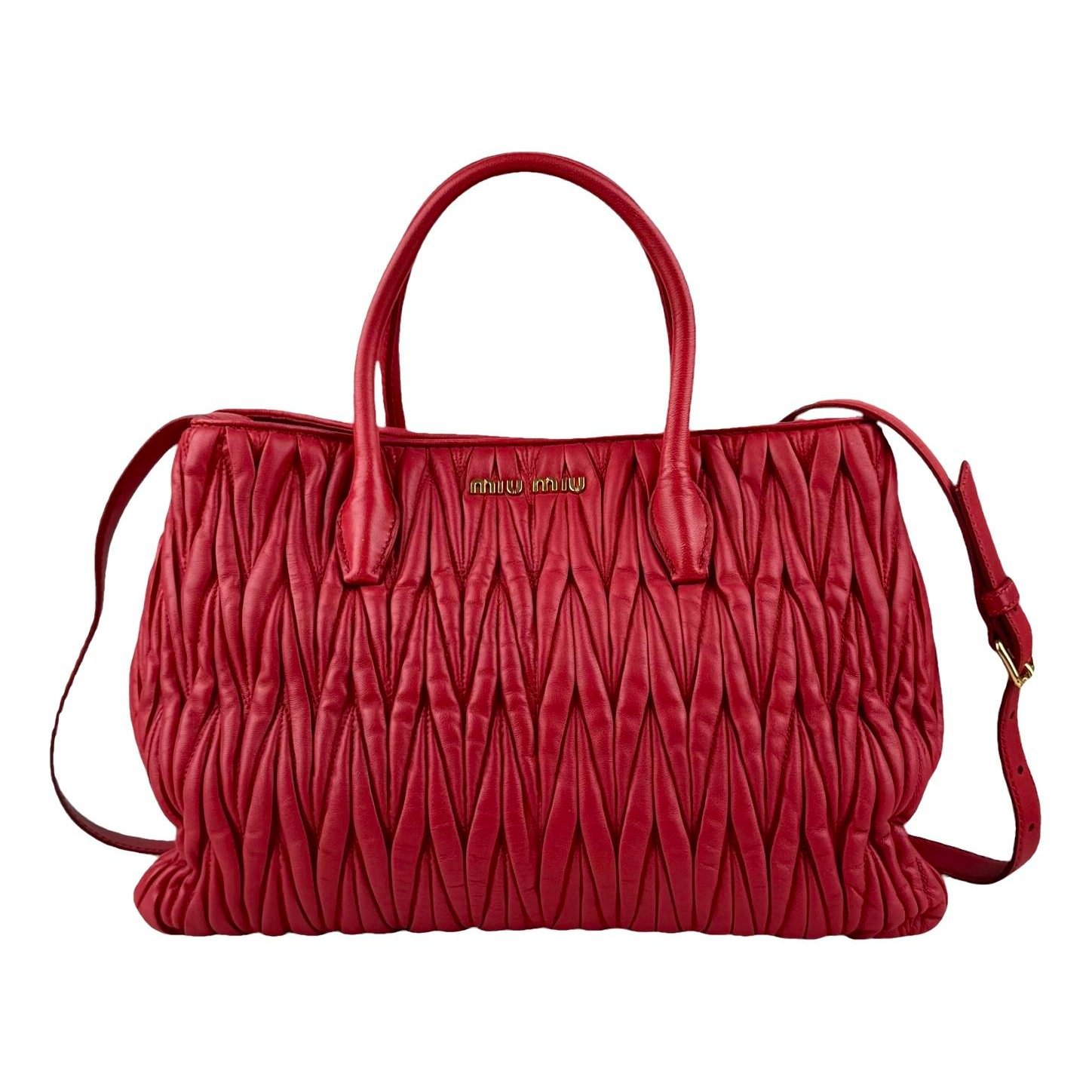 Matelassé leather handbag