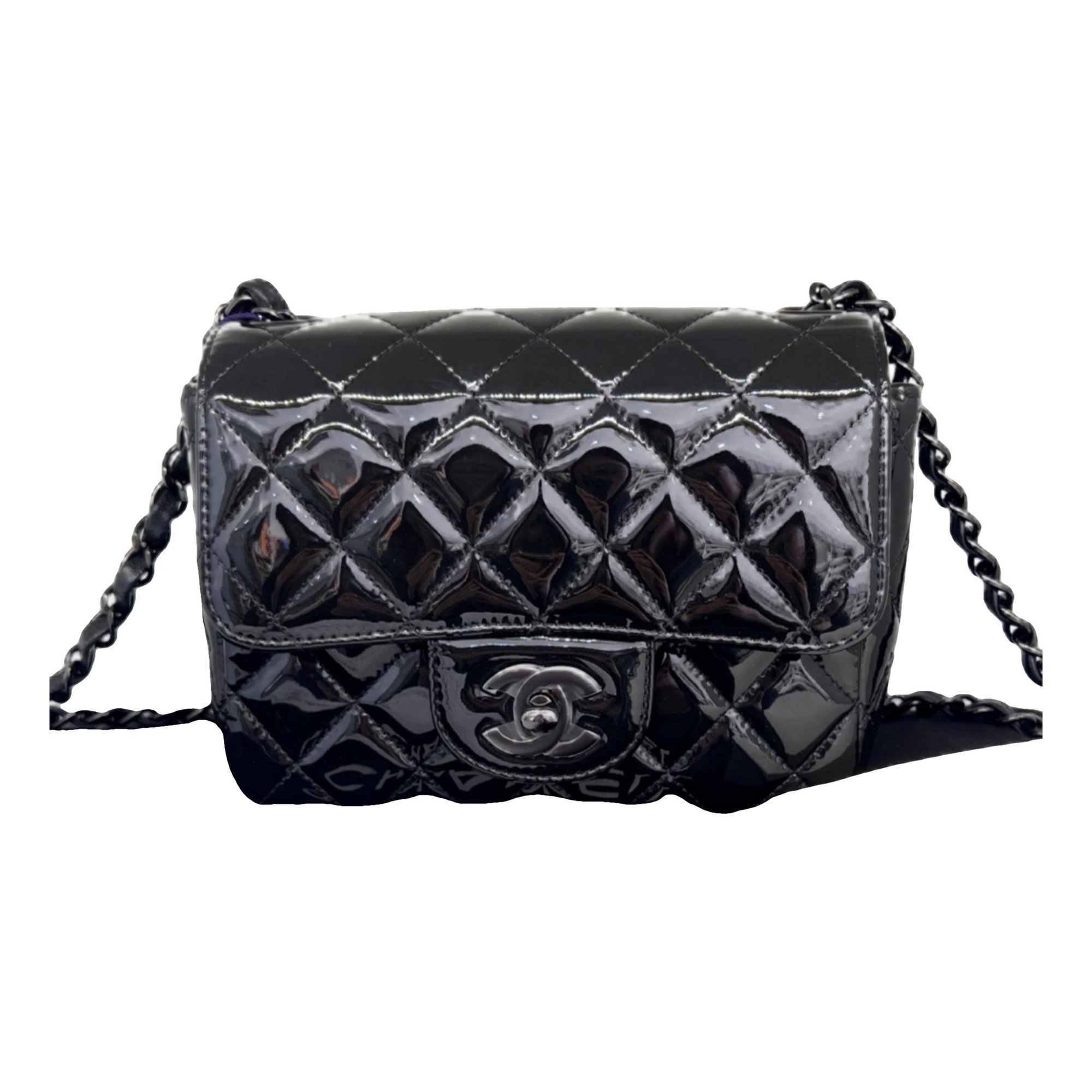 Timeless/Classique patent leather crossbody bag