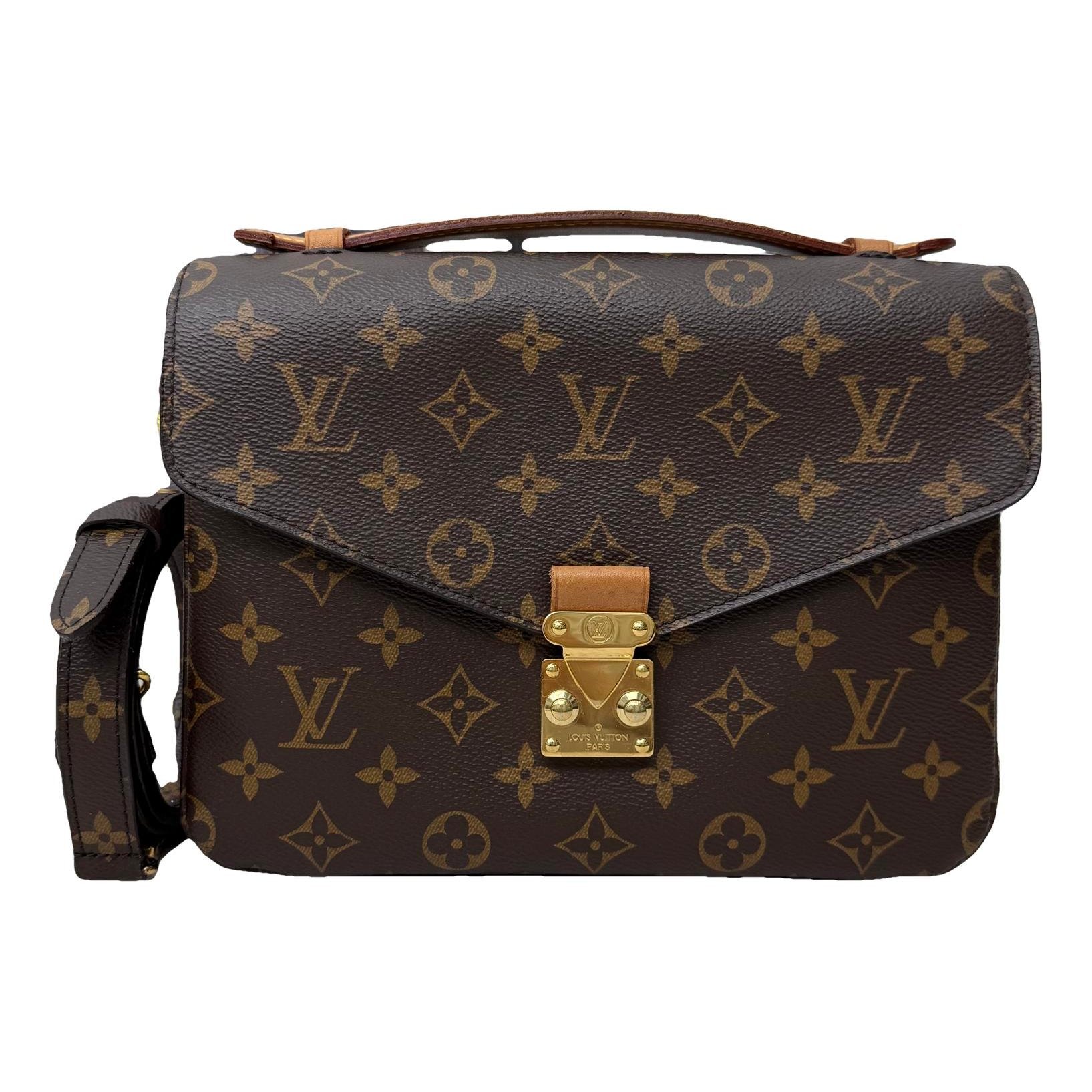 Metis leather handbag