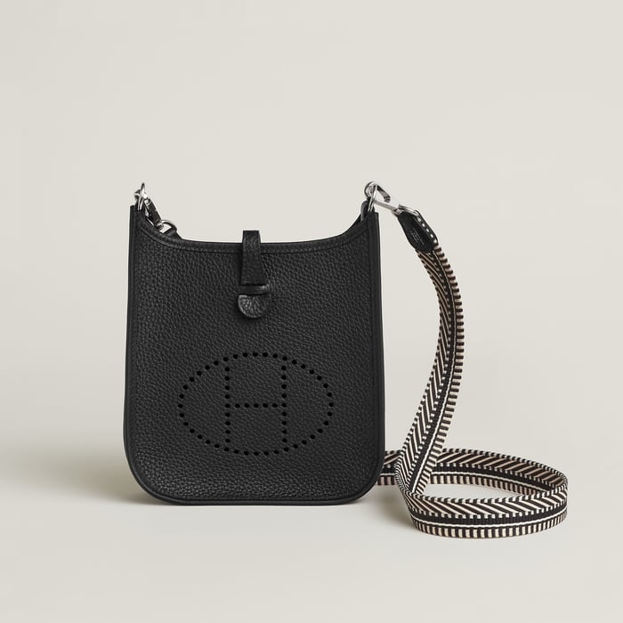 Evelyne 16 Amazone 백