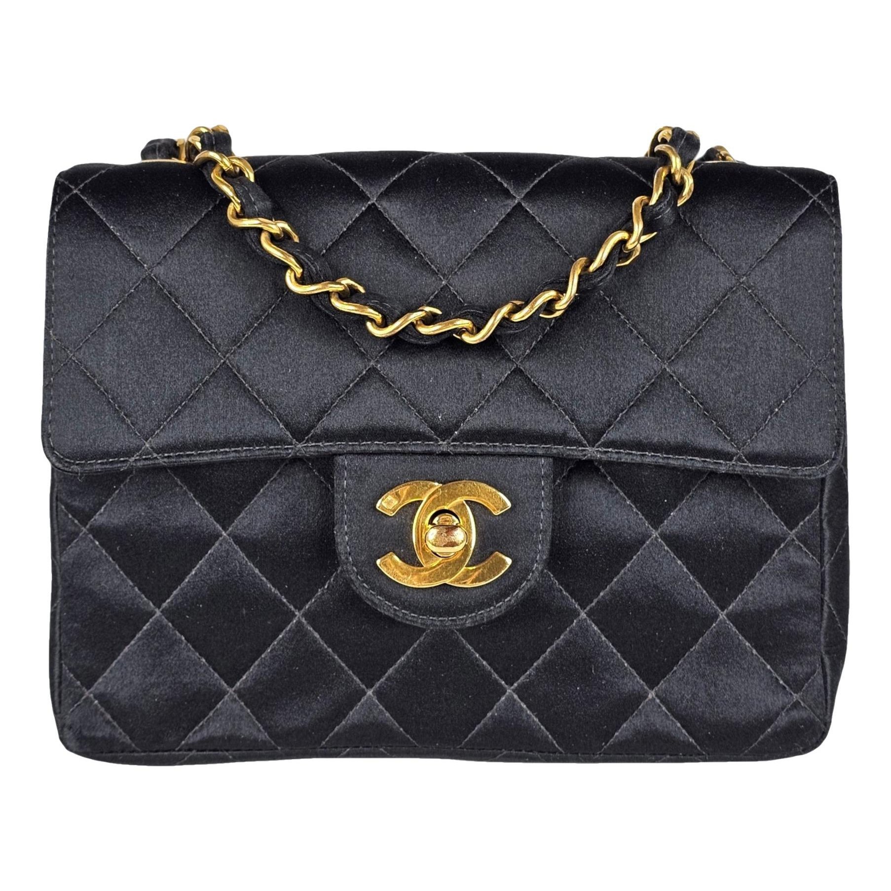 Trendy CC Flap silk handbag