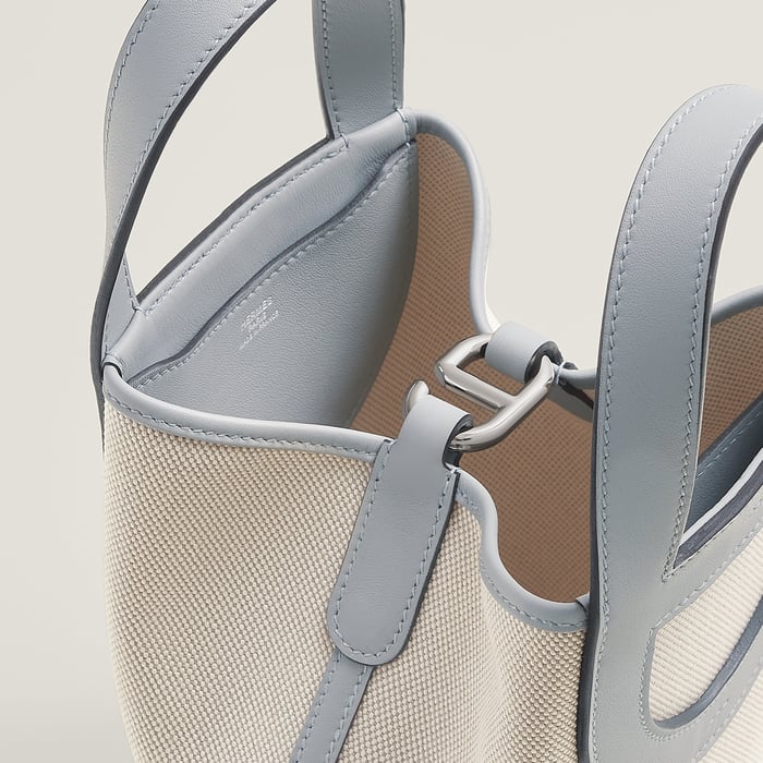 Hermès In-the-loop 18 Bag