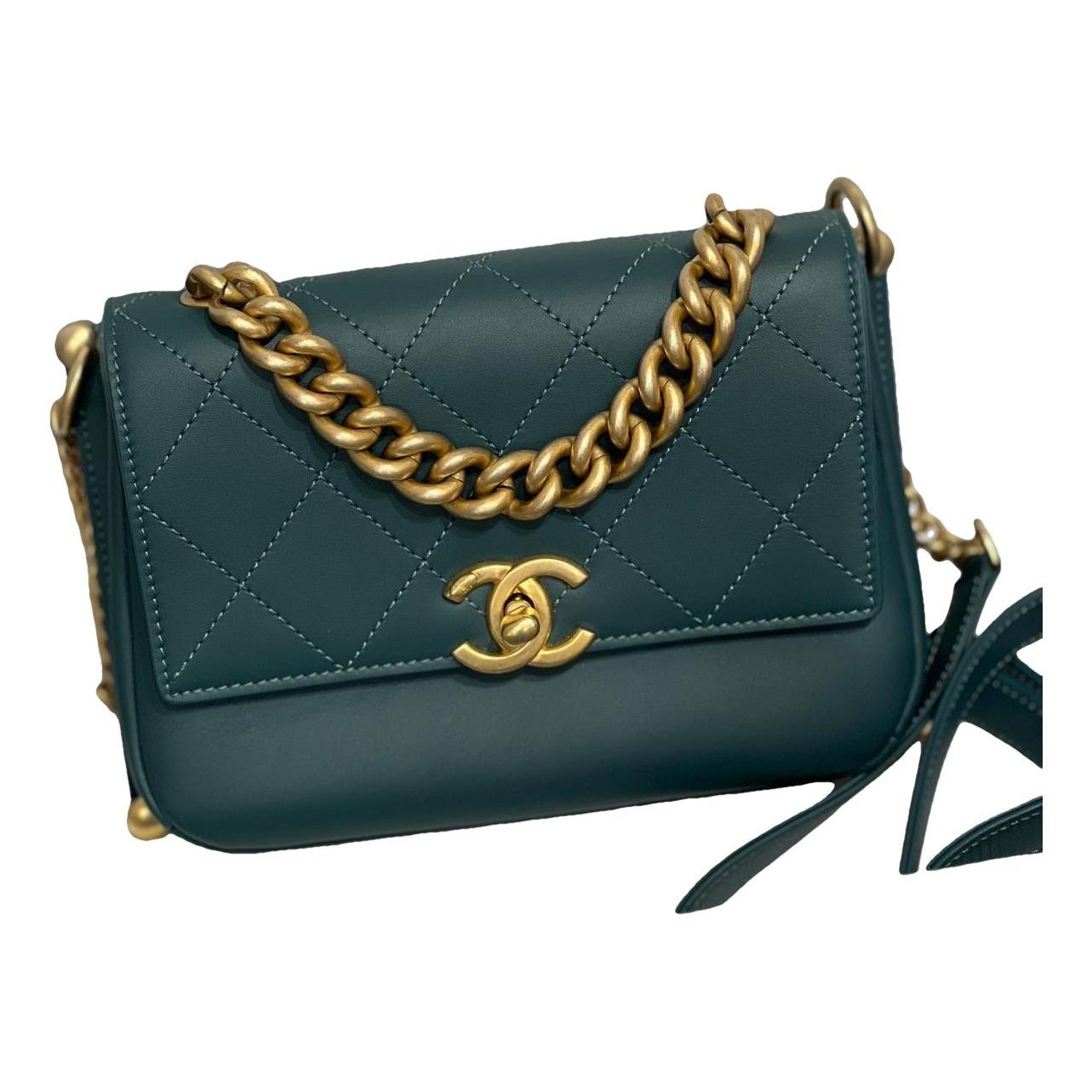 Timeless/Classique leather crossbody bag