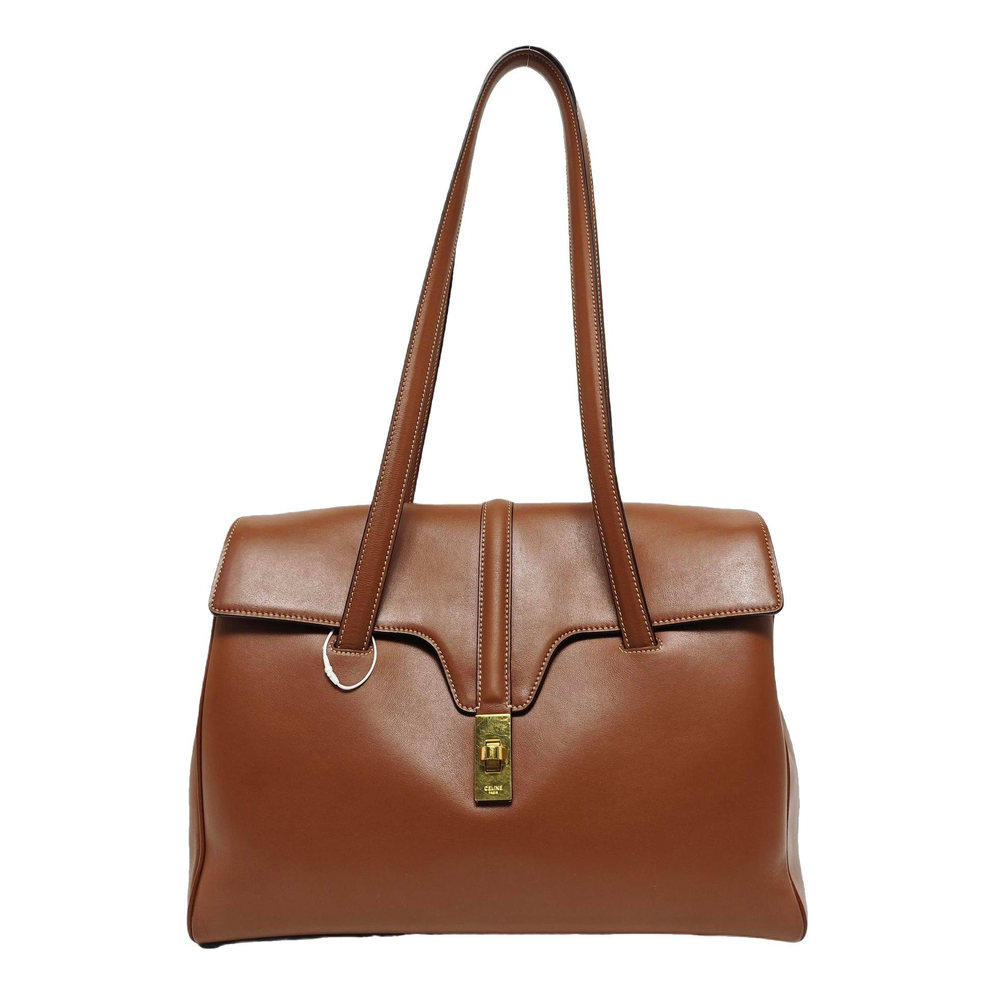 Sac 16 leather handbag