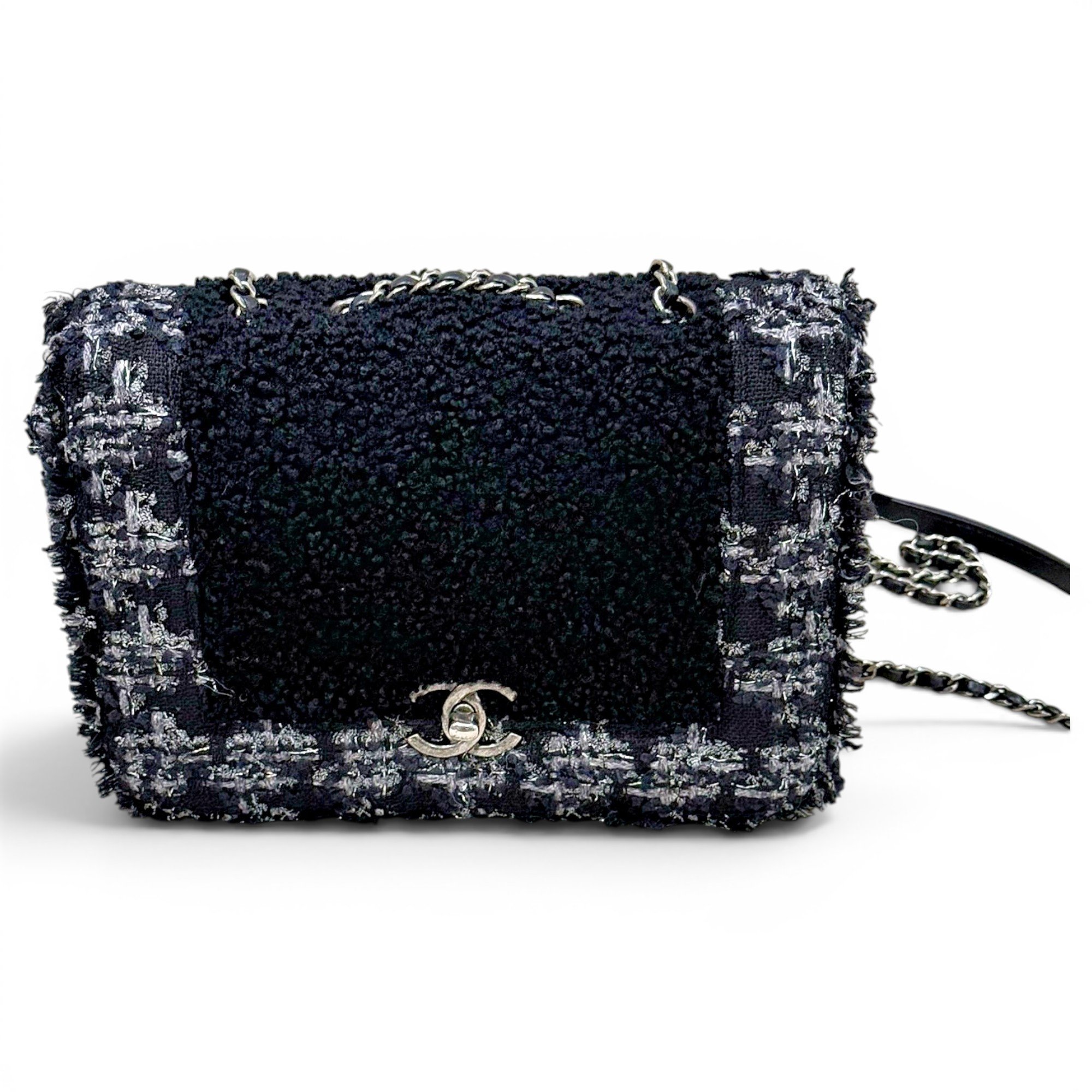 Timeless/Classique leather crossbody bag