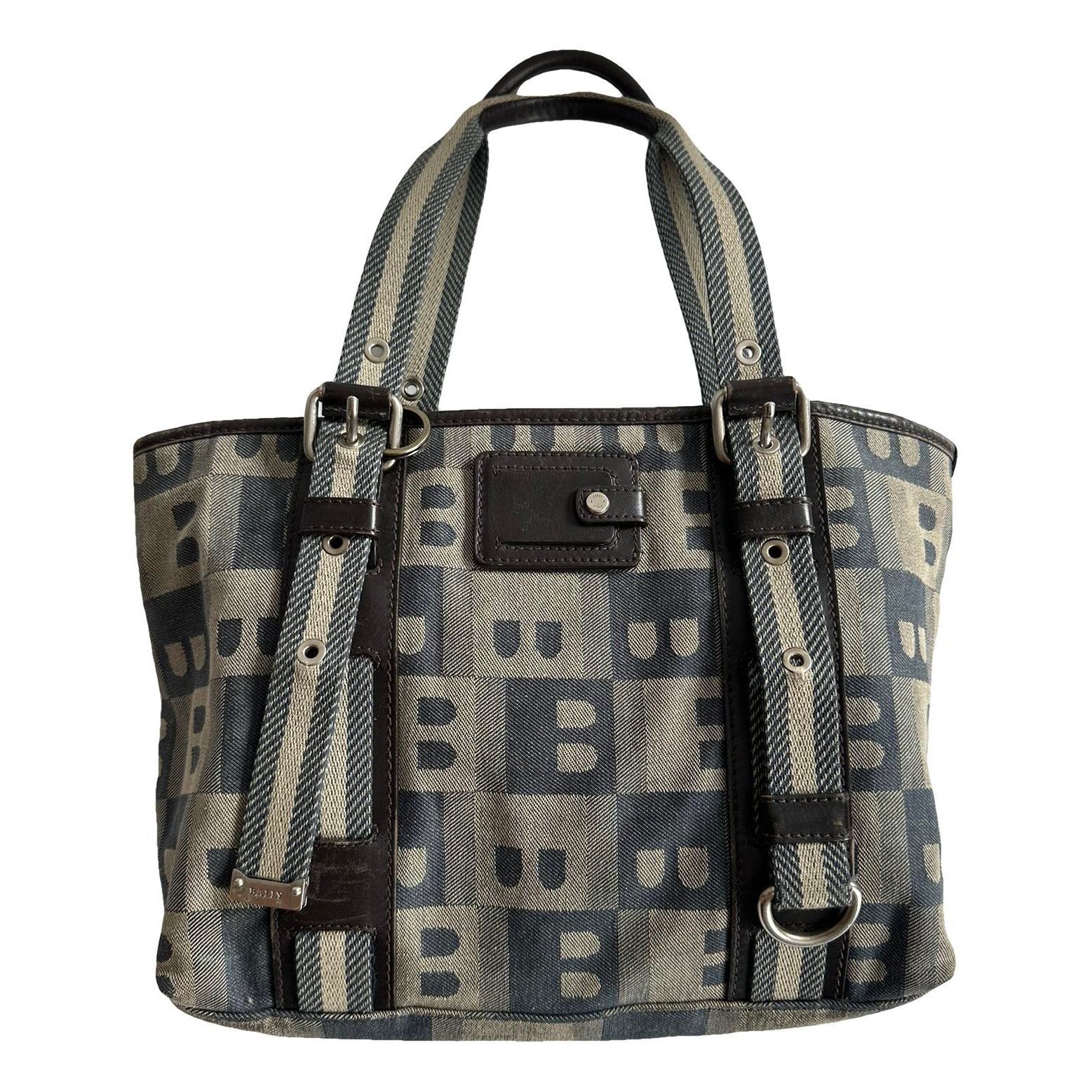 Bally Tote