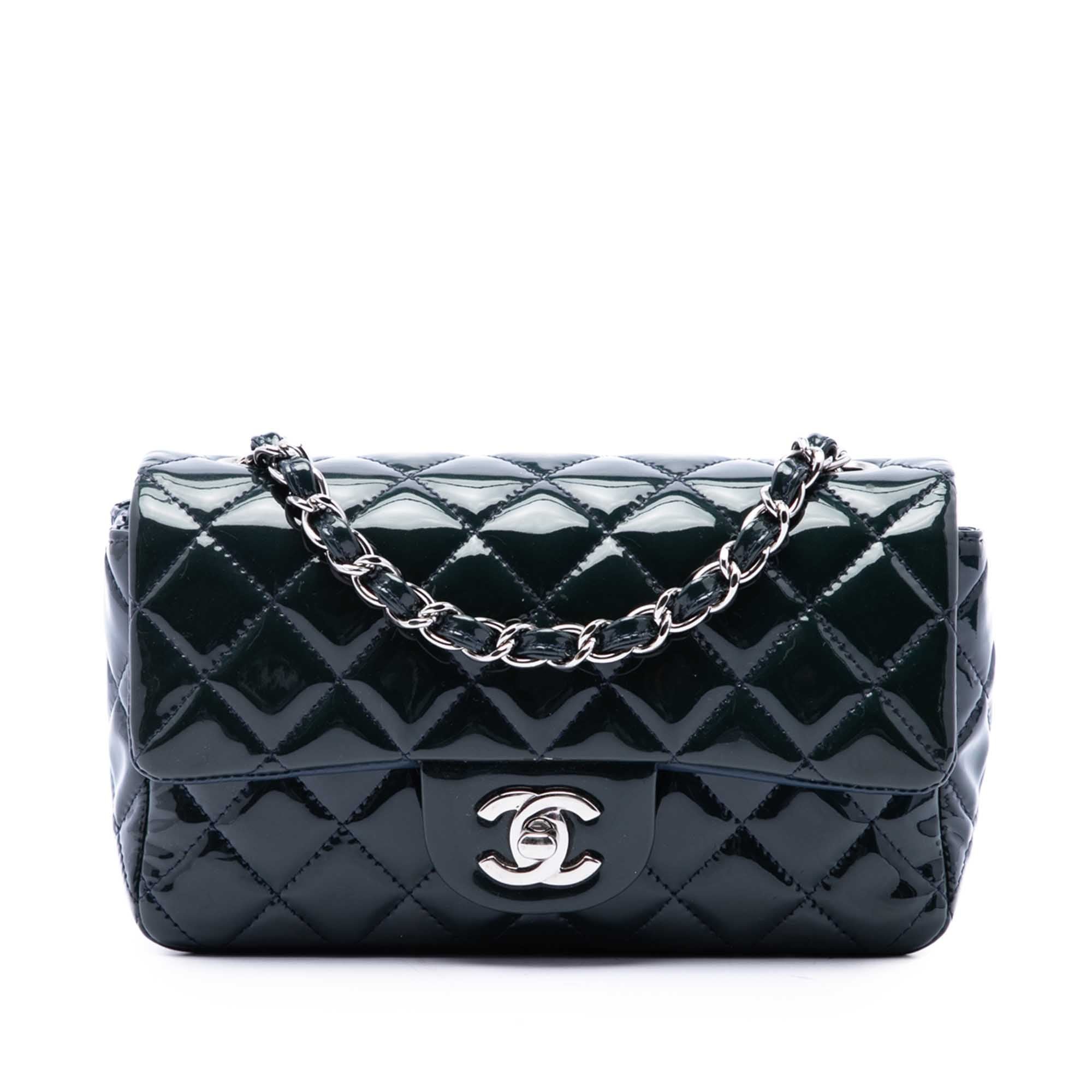 Timeless/Classique patent leather handbag