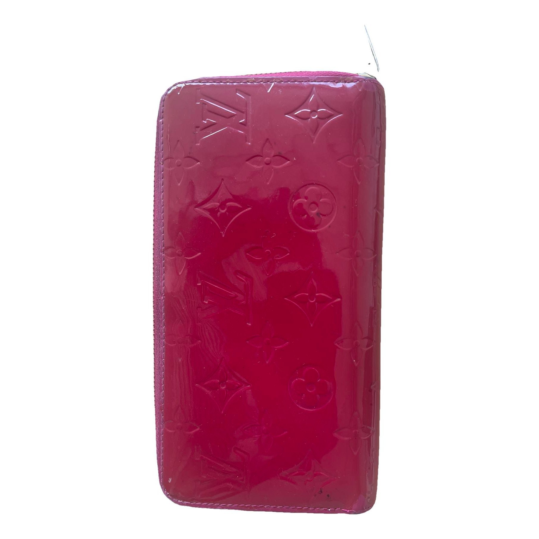 Patent leather clutch bag