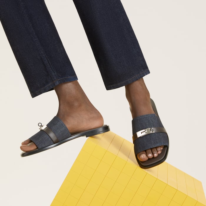 Gabriel Sandal
