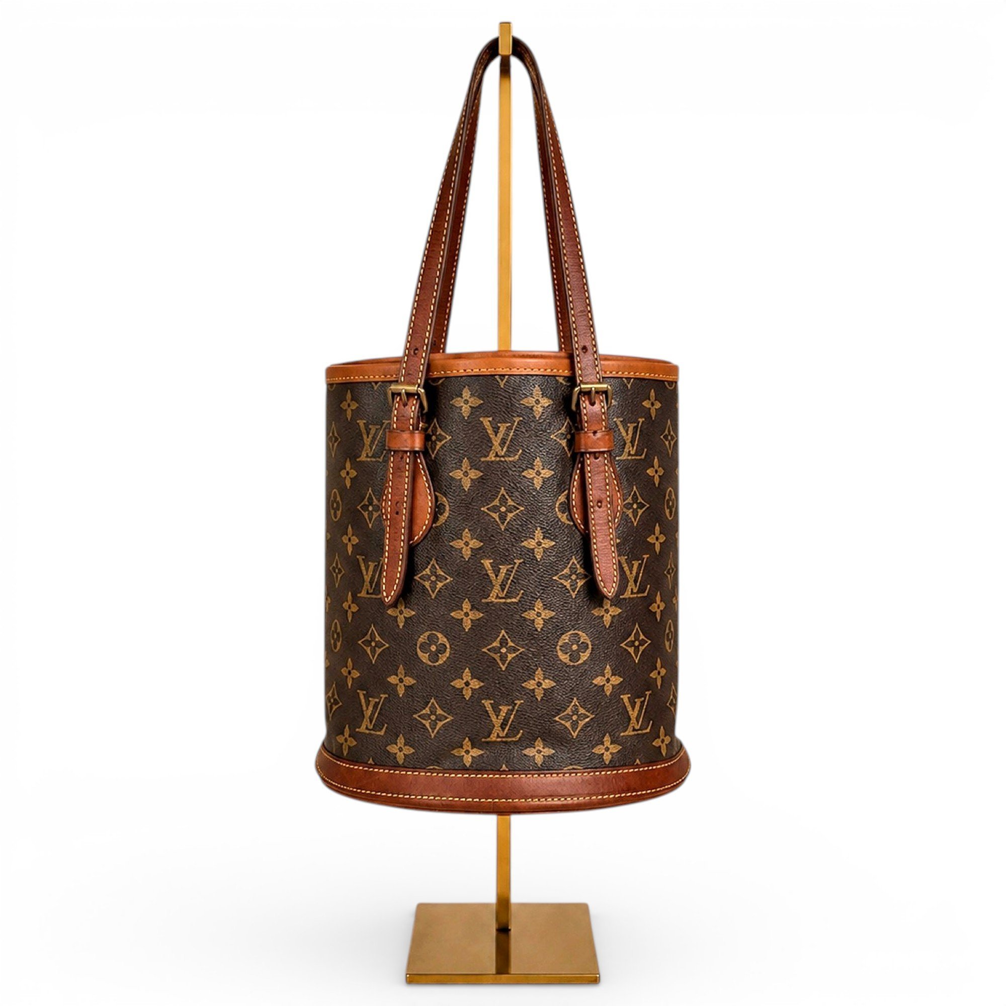 Bucket leather handbag
